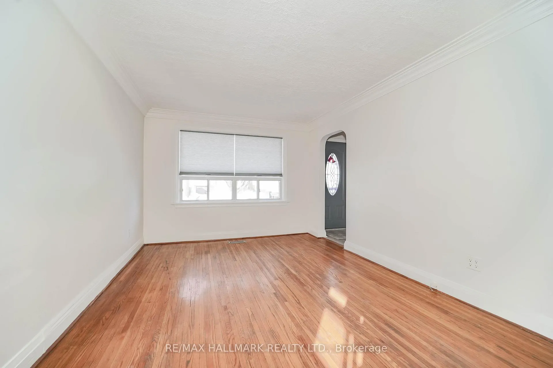 Photo 15 of 37 Galbraith Avenue, Toronto, O'Connor-Parkview — HOMEH