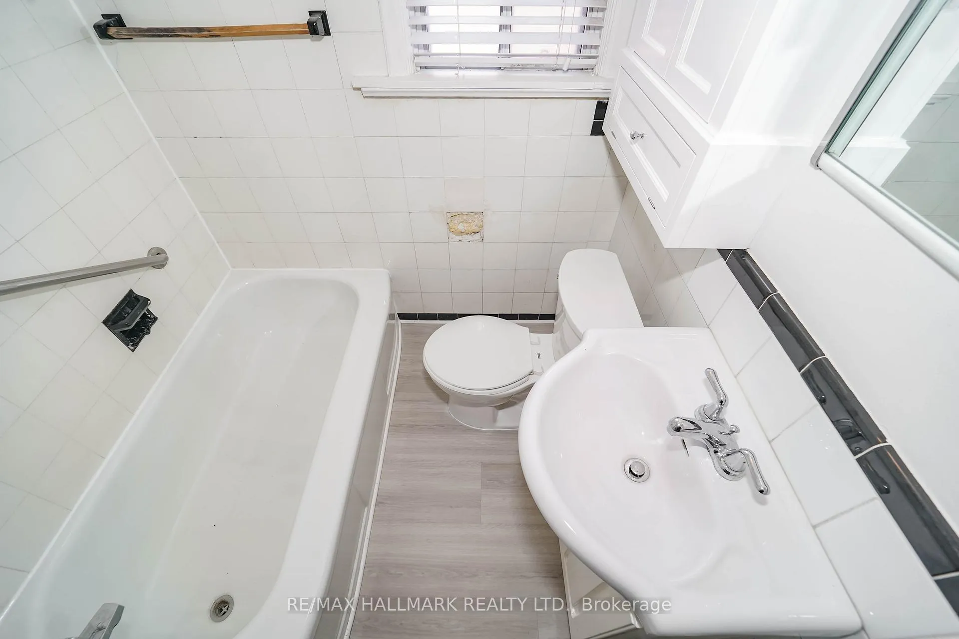 Photo 23 of 37 Galbraith Avenue, Toronto, O'Connor-Parkview — HOMEH