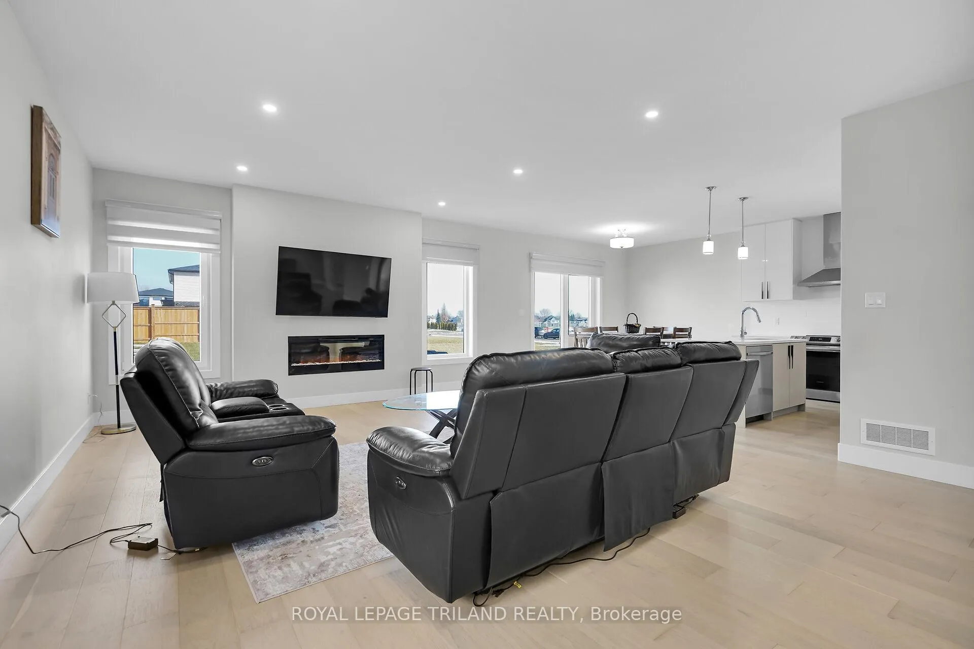 Photo 9 of 36 Kaiser Lane, Middlesex Centre, Kilworth — HOMEH