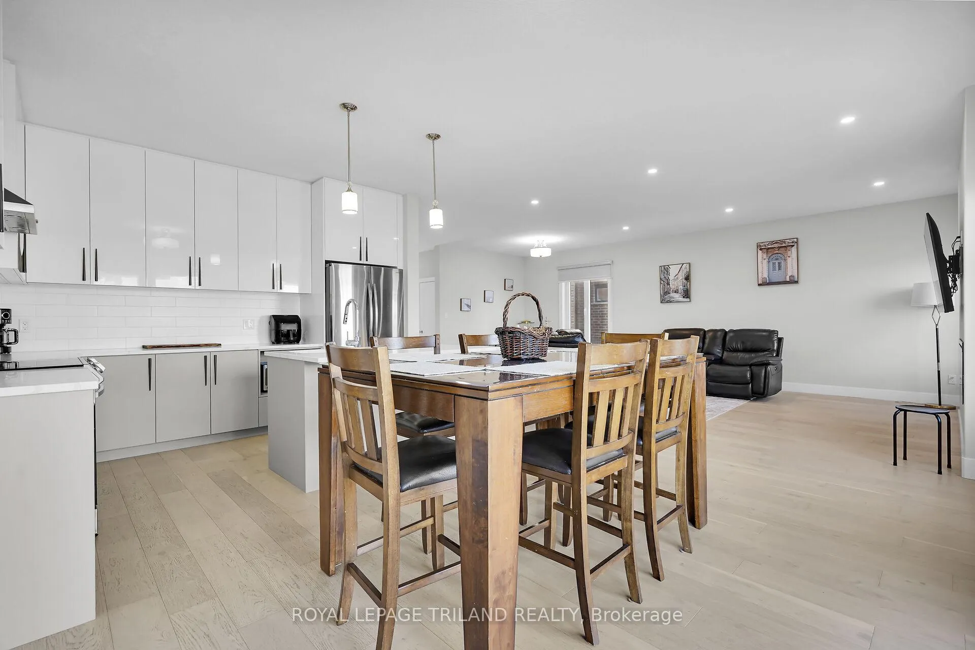Photo 19 of 36 Kaiser Lane, Middlesex Centre, Kilworth — HOMEH