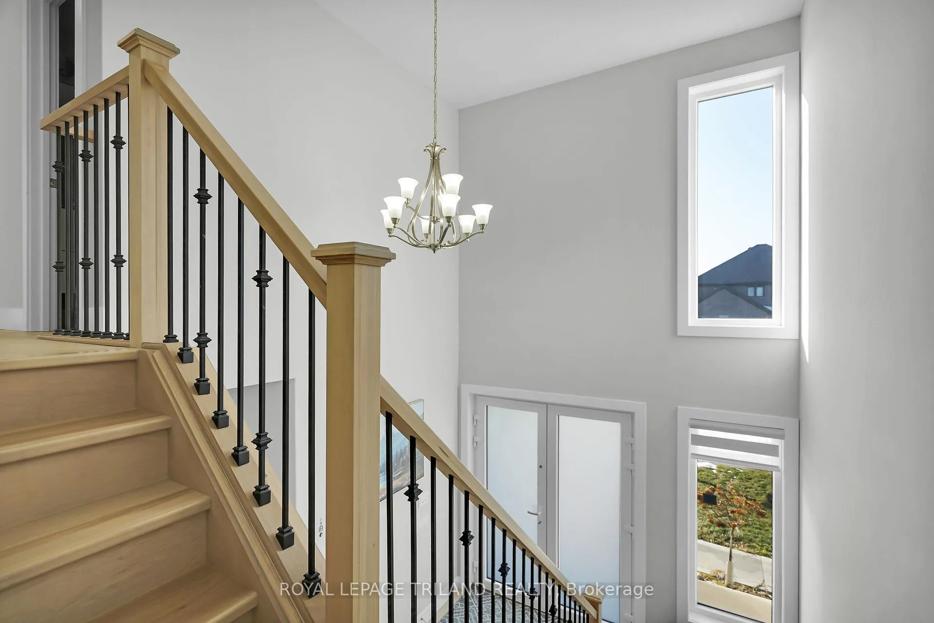 Photo 24 of 36 Kaiser Lane, Middlesex Centre, Kilworth — HOMEH