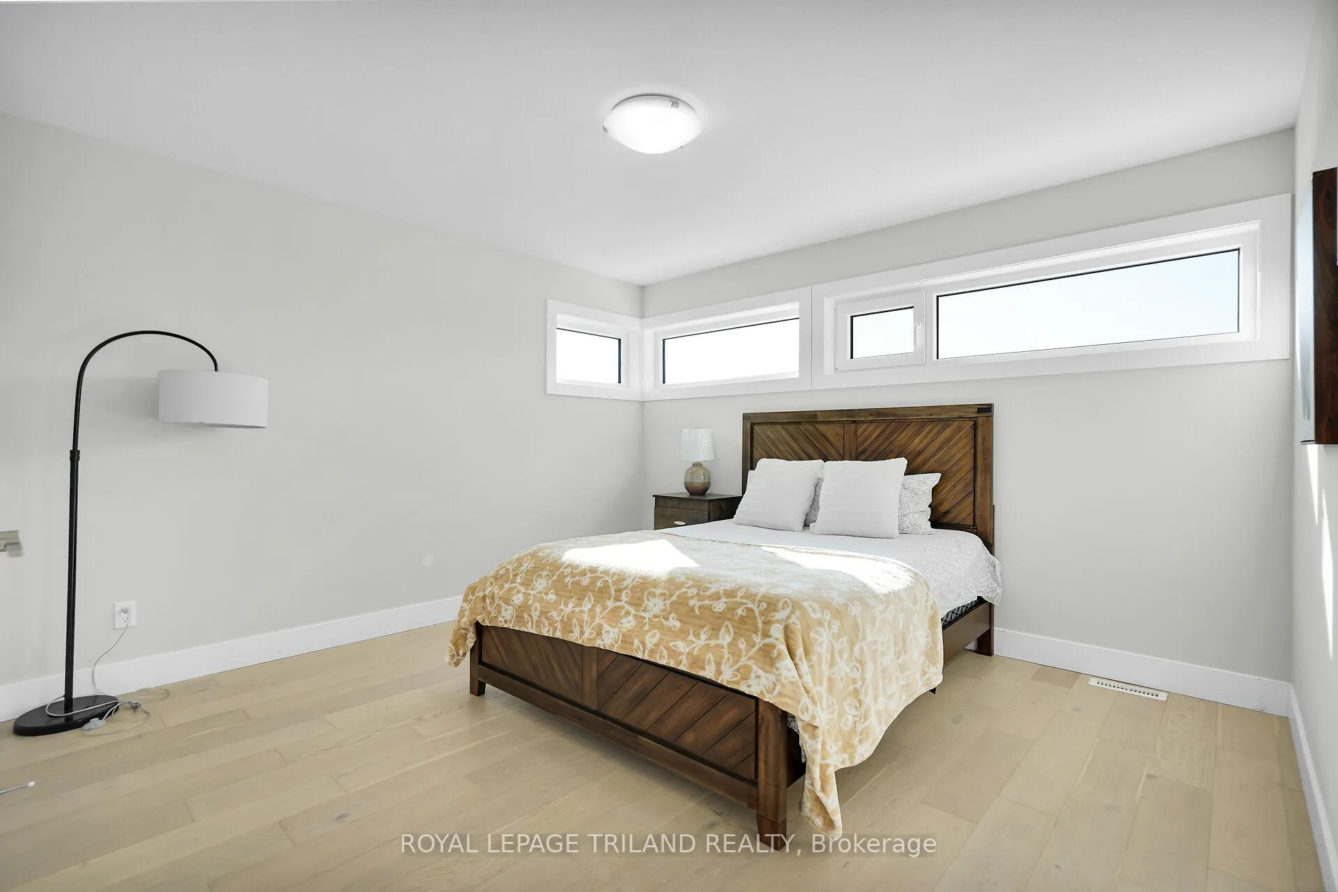 Photo 33 of 36 Kaiser Lane, Middlesex Centre, Kilworth — HOMEH