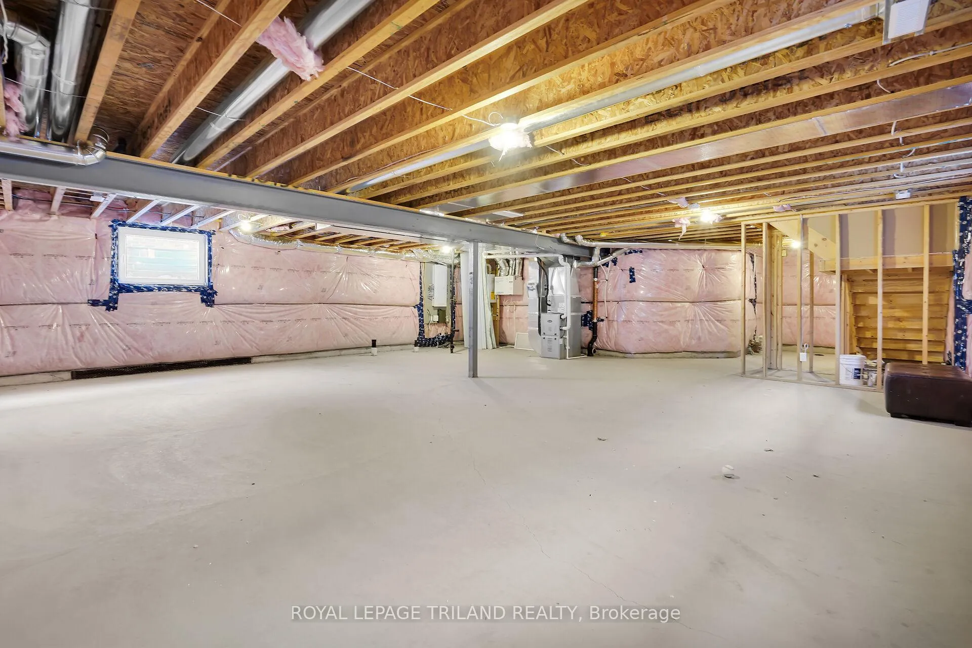 Photo 42 of 36 Kaiser Lane, Middlesex Centre, Kilworth — HOMEH