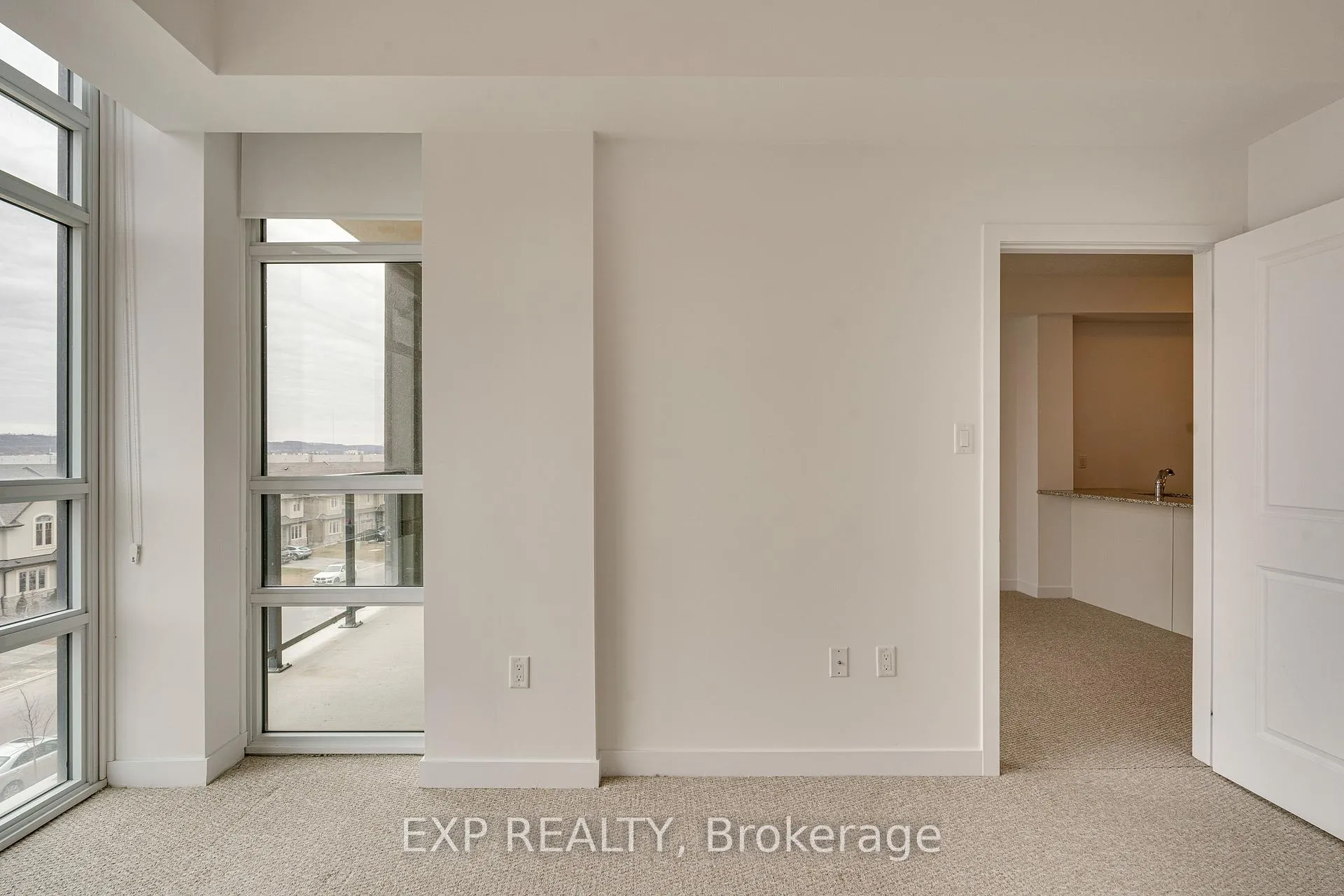 Photo 16 of Unit 413, 101 Shoreview Place, Hamilton, Stoney Creek — HOMEH
