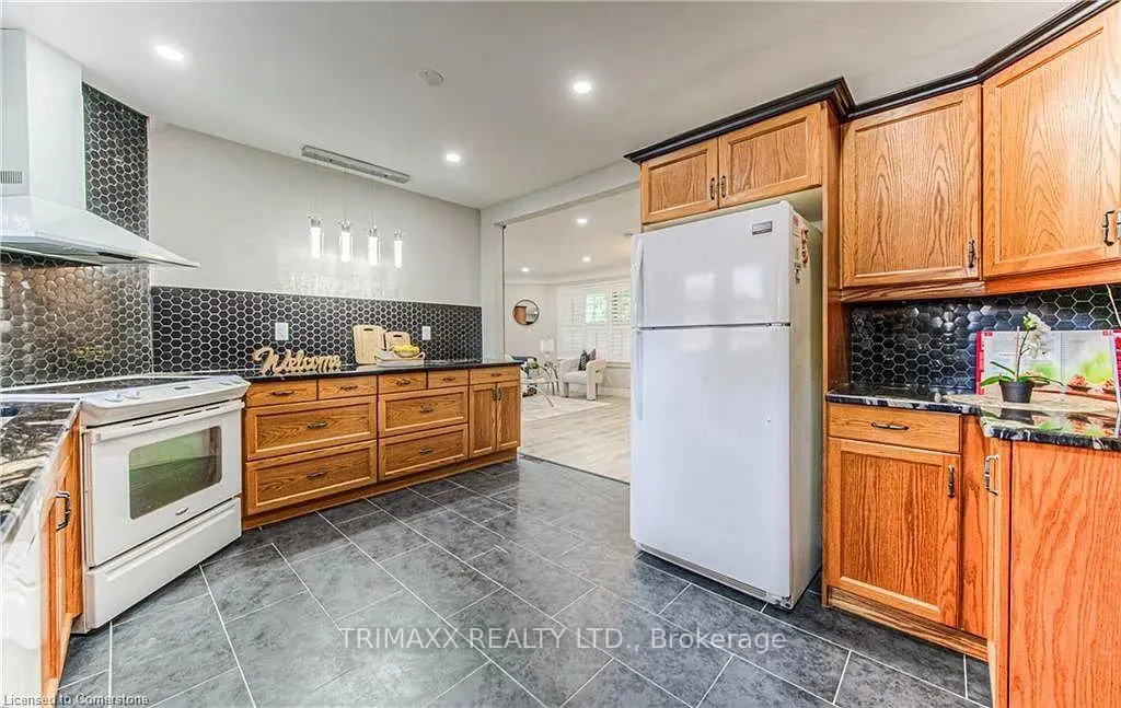 Photo 7 of 271 Bedford Road, Waterloo — HOMEH