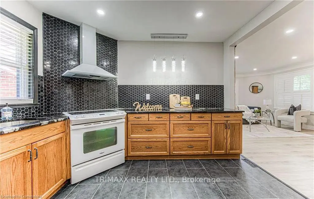 Photo 8 of 271 Bedford Road, Waterloo — HOMEH