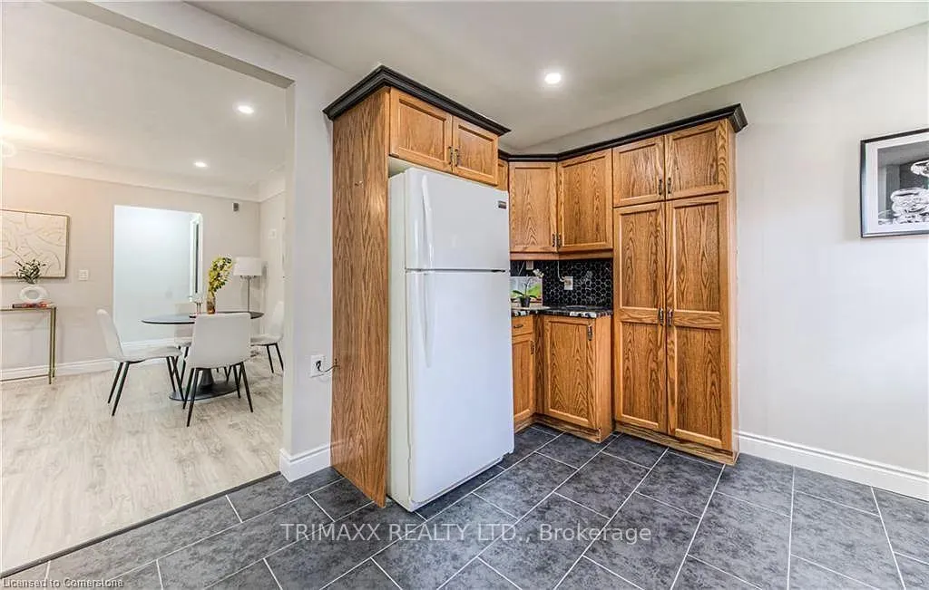 Photo 9 of 271 Bedford Road, Waterloo — HOMEH