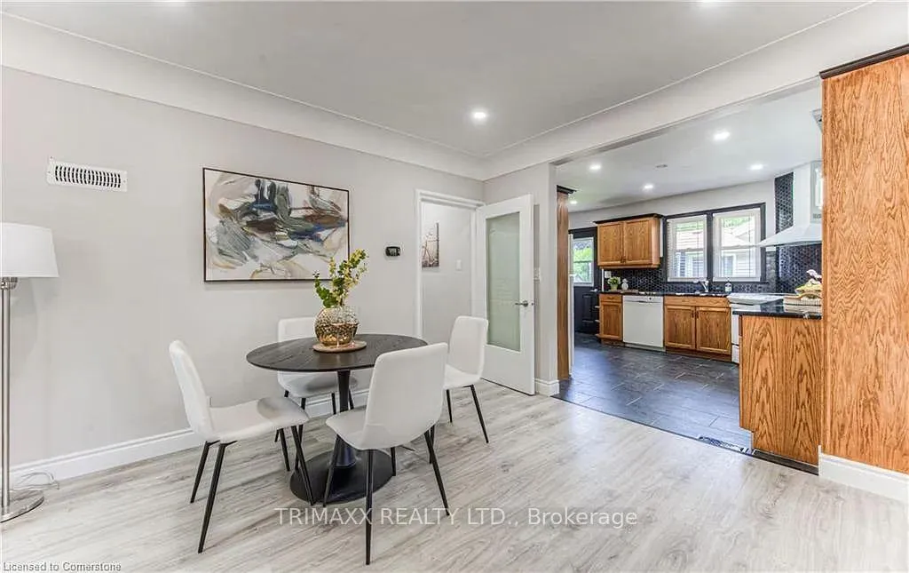 Photo 14 of 271 Bedford Road, Waterloo — HOMEH
