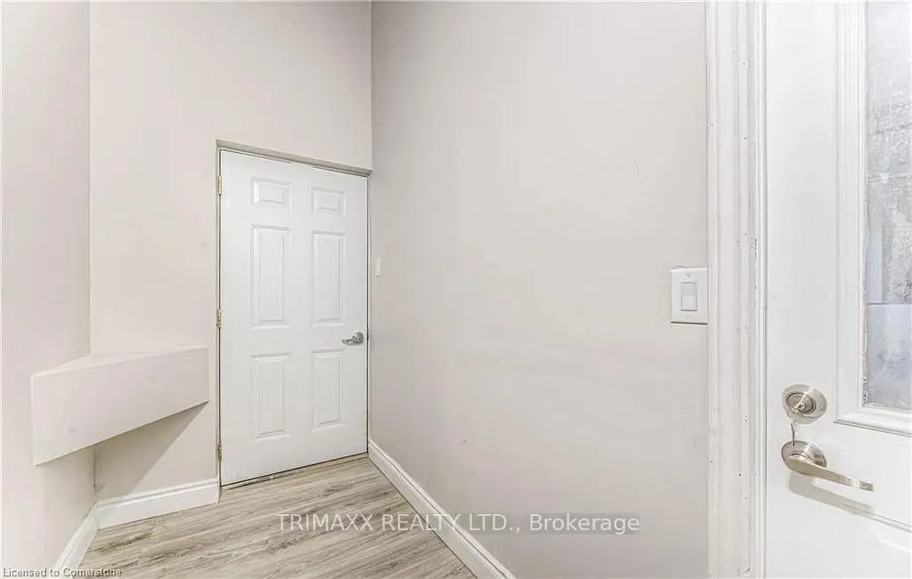 Photo 15 of 271 Bedford Road, Waterloo — HOMEH