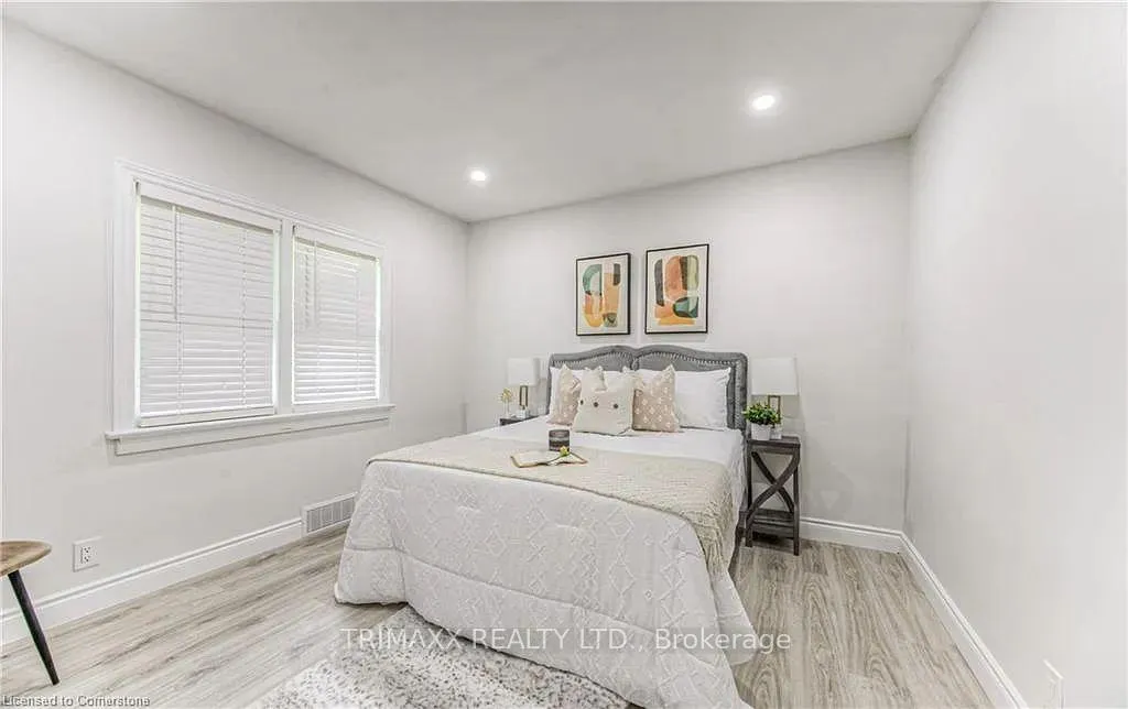 Photo 17 of 271 Bedford Road, Waterloo — HOMEH