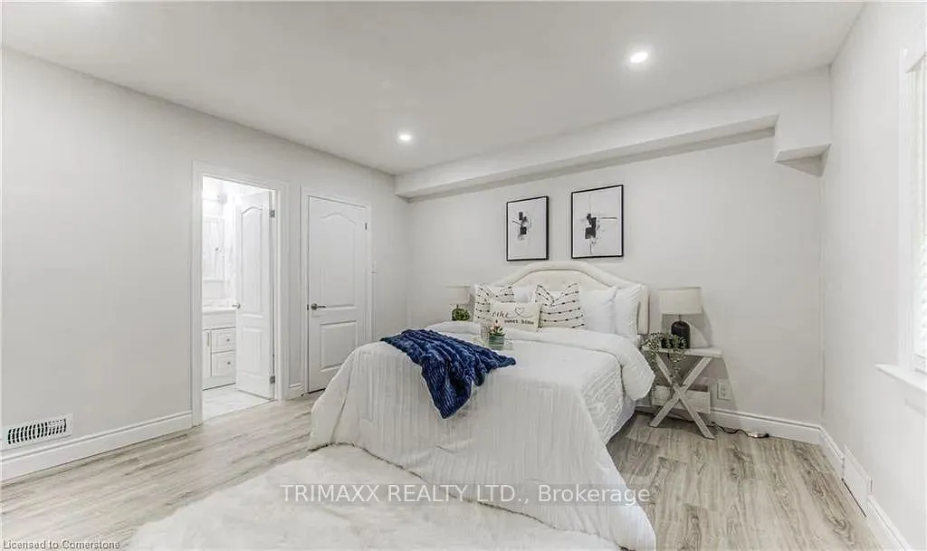 Photo 25 of 271 Bedford Road, Waterloo — HOMEH