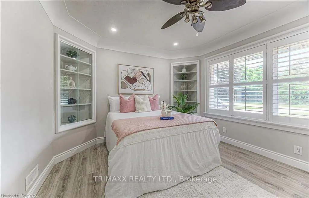 Photo 32 of 271 Bedford Road, Waterloo — HOMEH