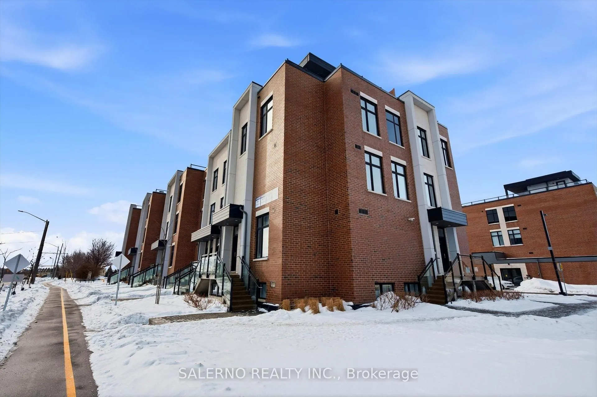 Photo 2 of Unit U215, 9560 Islington Avenue, Vaughan, Sonoma Heights — HOMEH