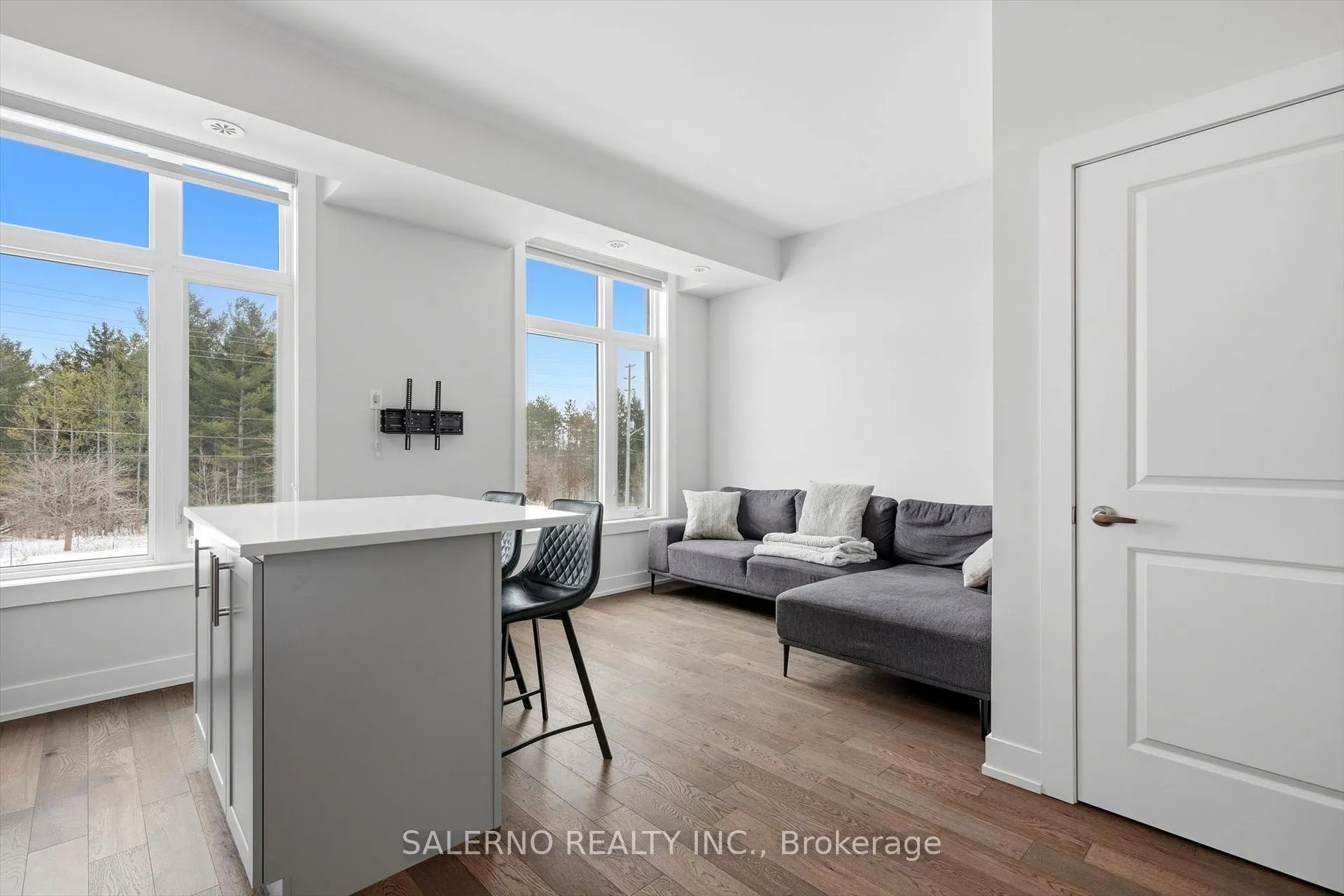 Photo 6 of Unit U215, 9560 Islington Avenue, Vaughan, Sonoma Heights — HOMEH