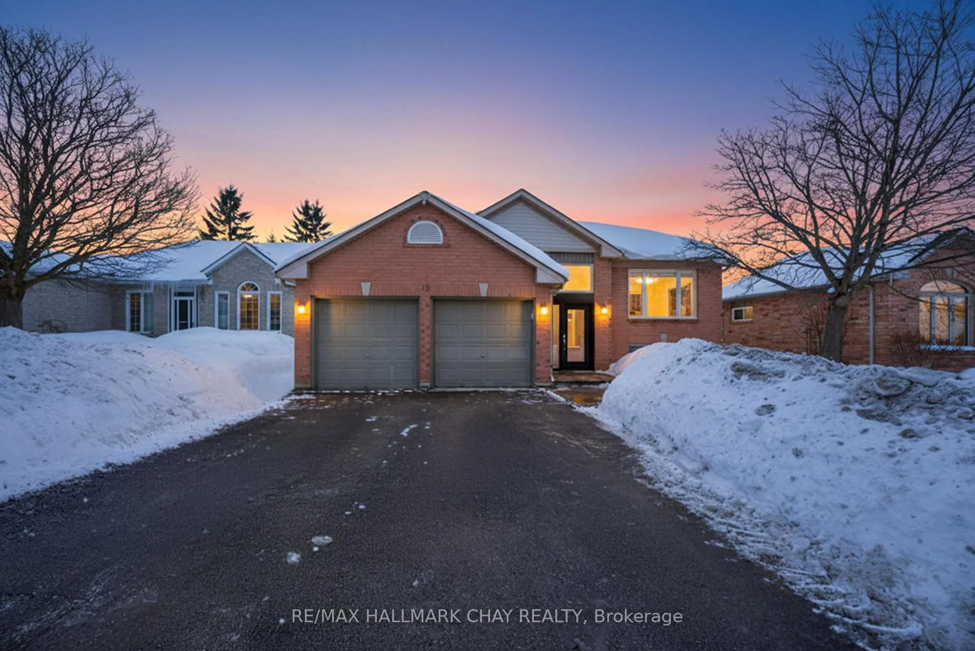 Photo 1 of 12 Webb Street, Barrie, Painswick North — HOMEH
