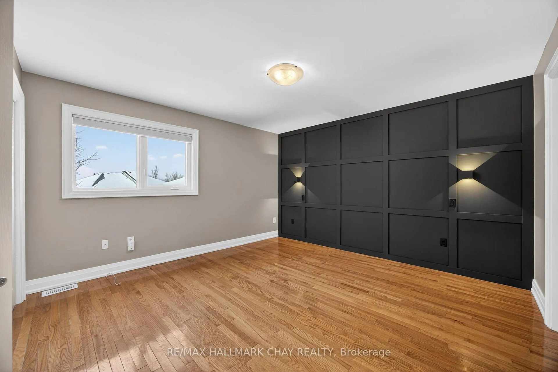 Photo 9 of 12 Webb Street, Barrie, Painswick North — HOMEH