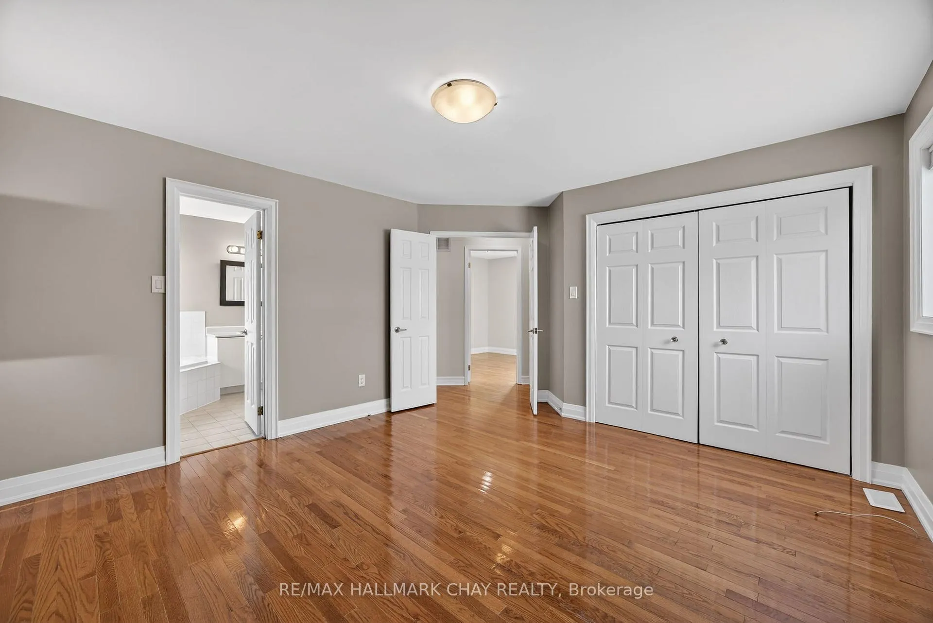 Photo 10 of 12 Webb Street, Barrie, Painswick North — HOMEH