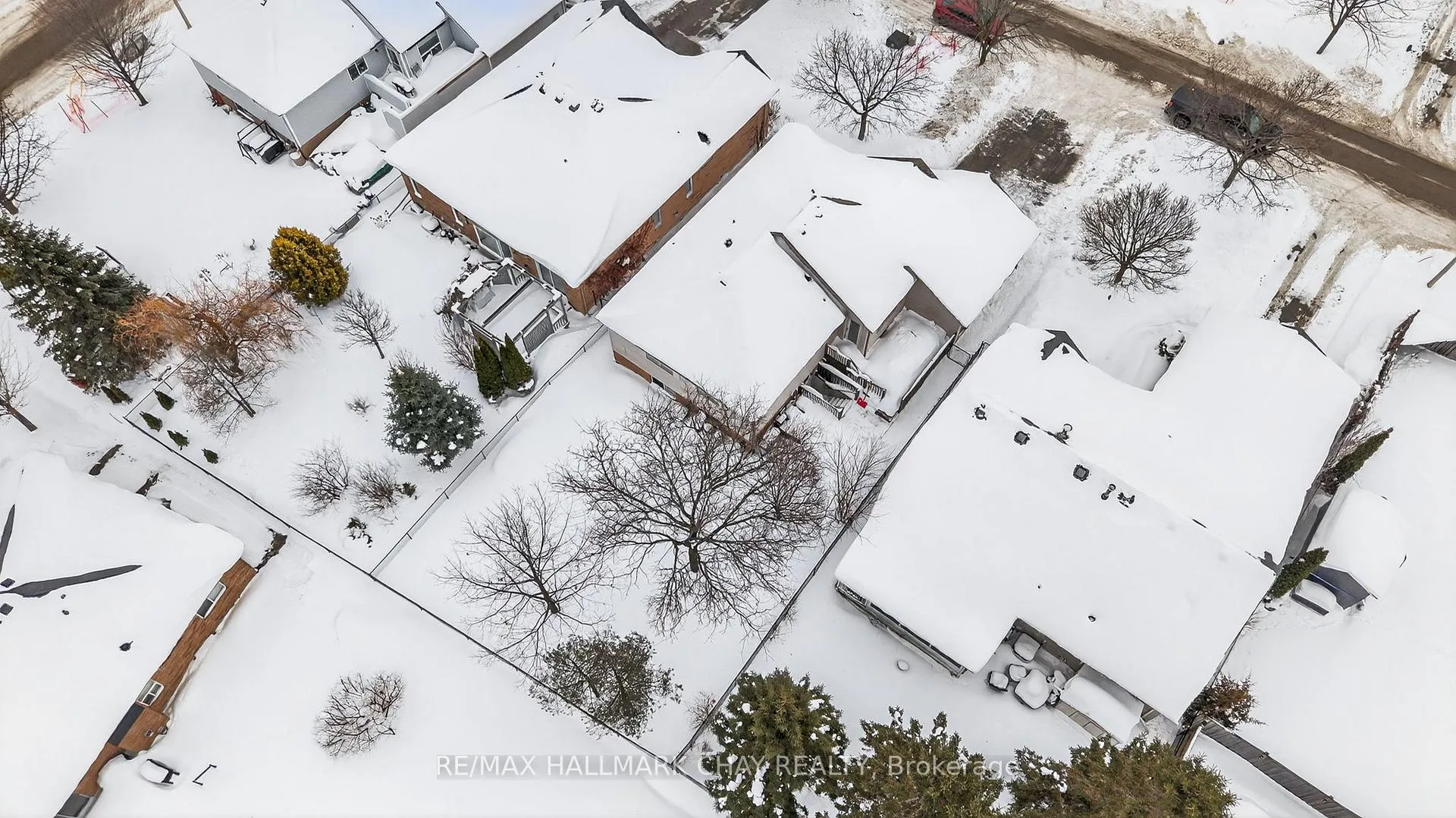 Photo 30 of 12 Webb Street, Barrie, Painswick North — HOMEH