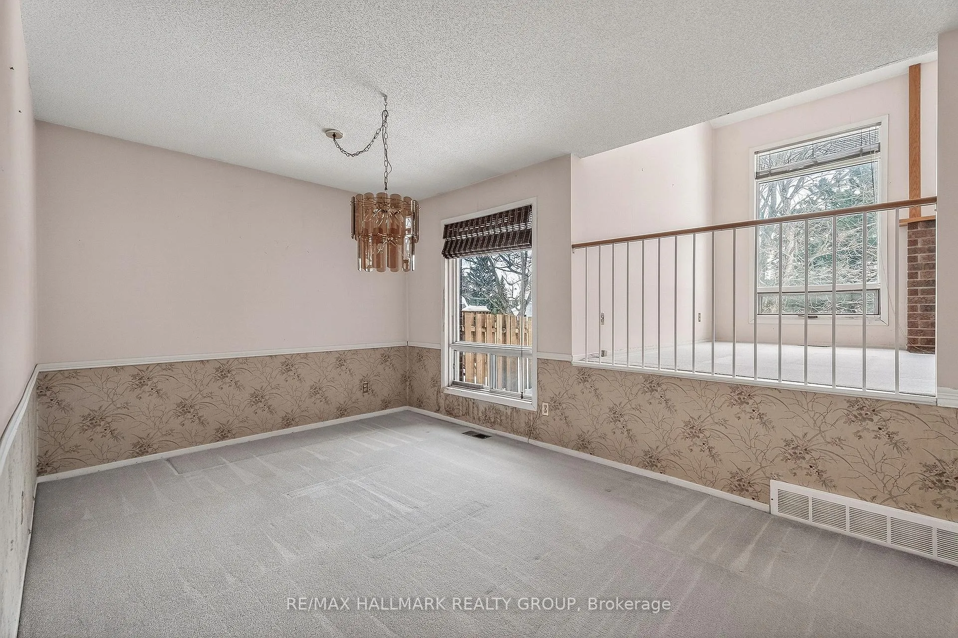 Photo 15 of 14 Haywood Crescent, Ottawa, Kanata - Katimavik — HOMEH