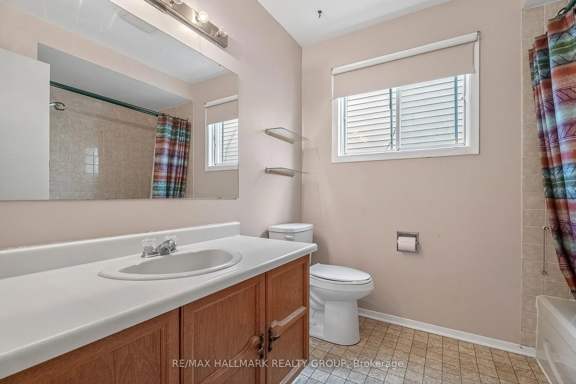 Photo 23 of 14 Haywood Crescent, Ottawa, Kanata - Katimavik — HOMEH