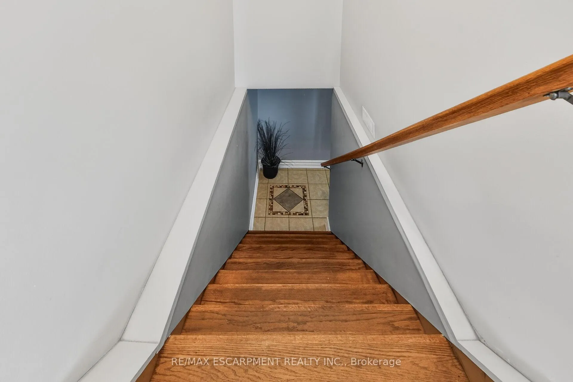 Photo 26 of 163 Rainham Road, Haldimand, Nanticoke — HOMEH