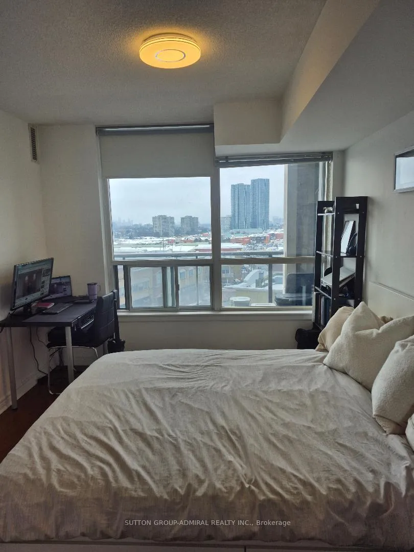 Photo 9 of Unit 802, 50 Disera Drive, Vaughan, Beverley Glen — HOMEH