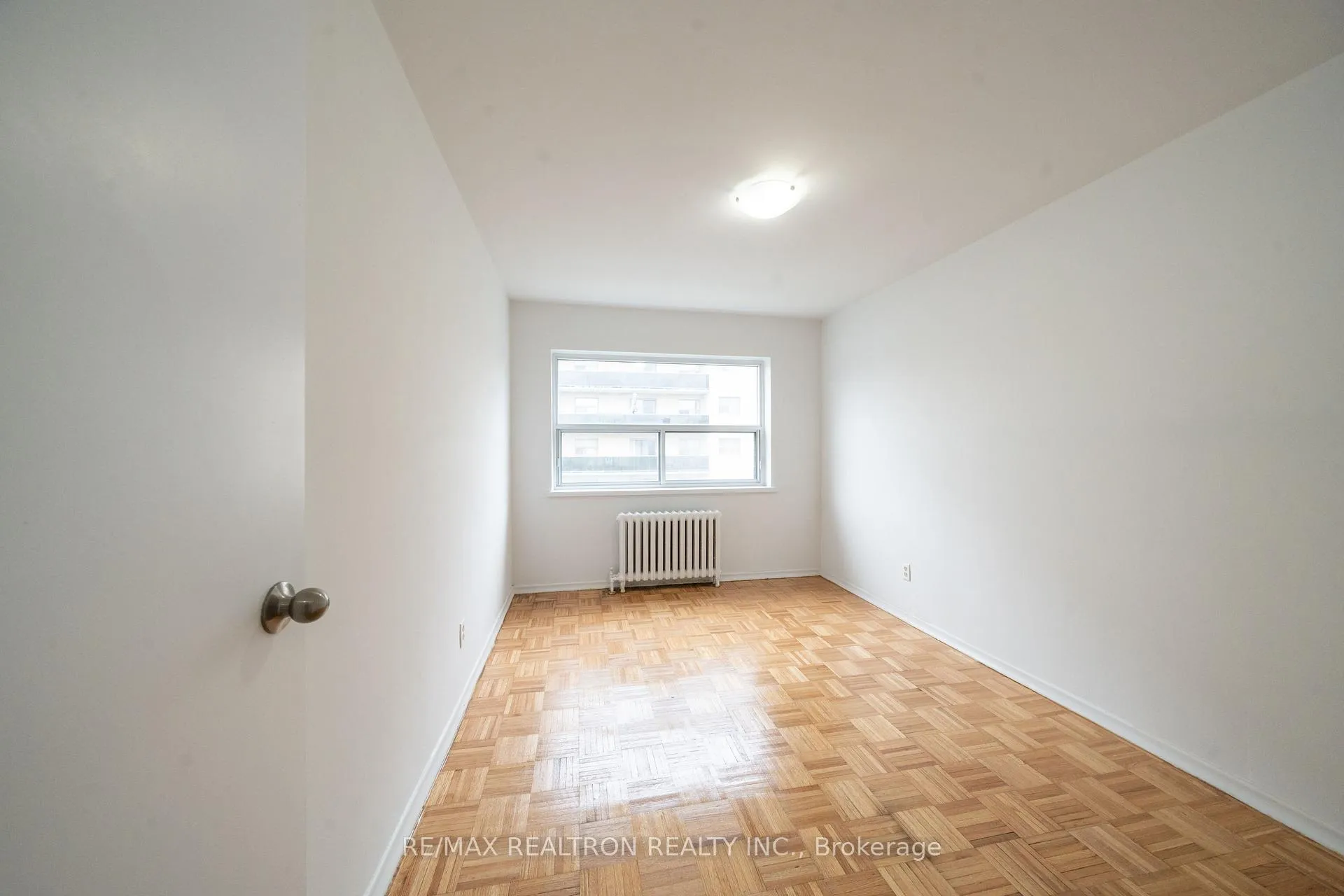 Photo 4 of Unit 61, 2049 Prospect Street, Burlington, Brant — HOMEH