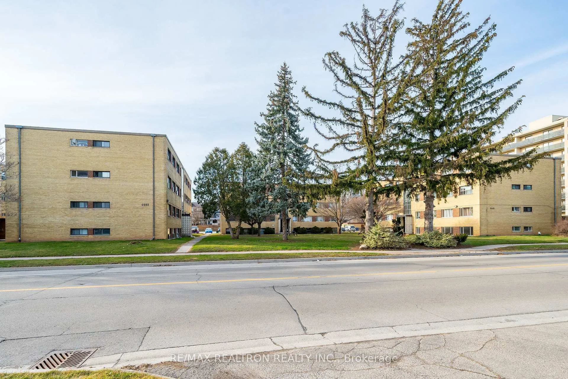 Photo 9 of Unit 61, 2049 Prospect Street, Burlington, Brant — HOMEH