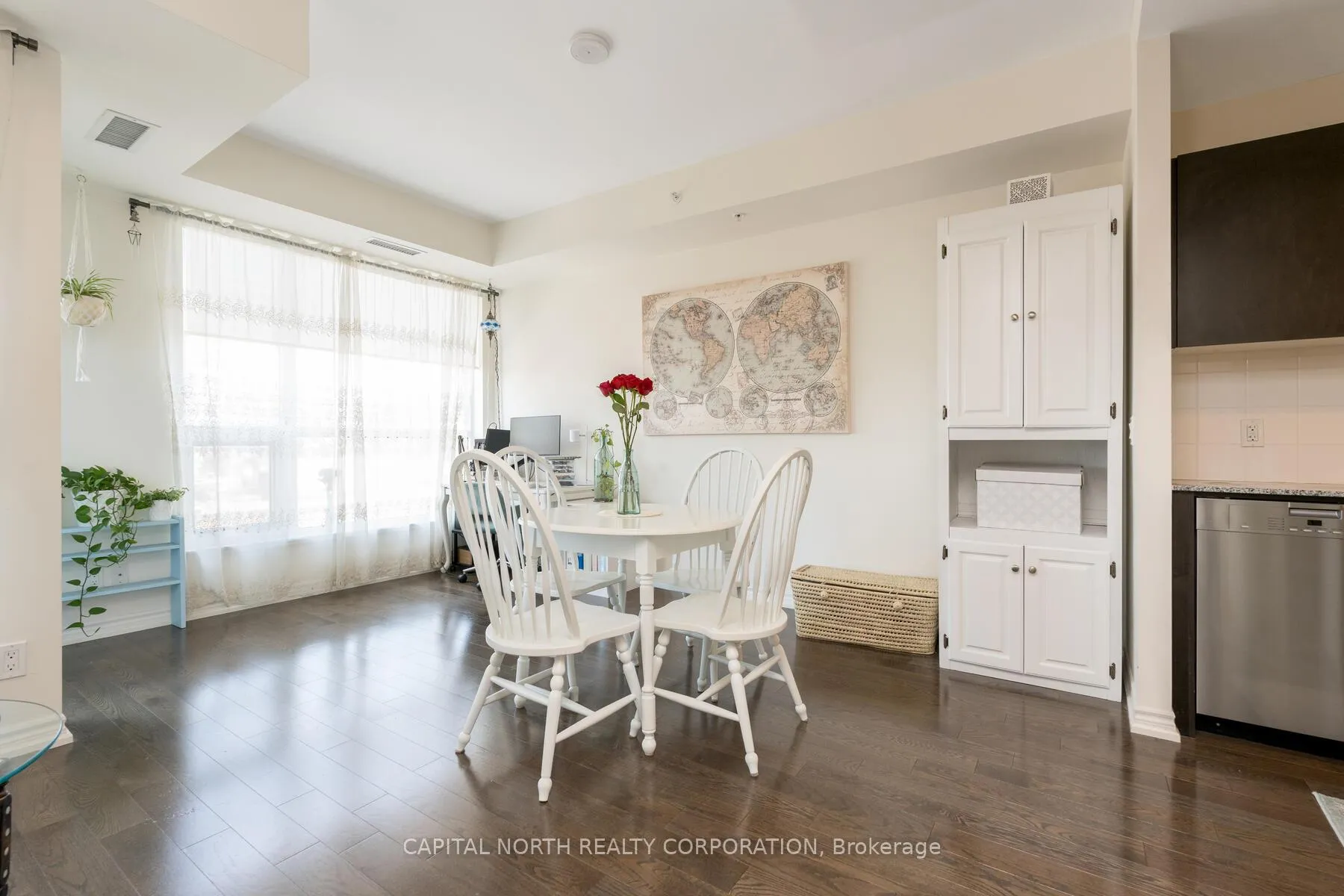 Photo 6 of Unit 416, 23 Glebe Road W, Toronto, Yonge-Eglinton — HOMEH
