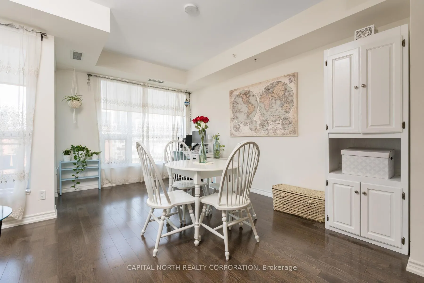 Photo 7 of Unit 416, 23 Glebe Road W, Toronto, Yonge-Eglinton — HOMEH