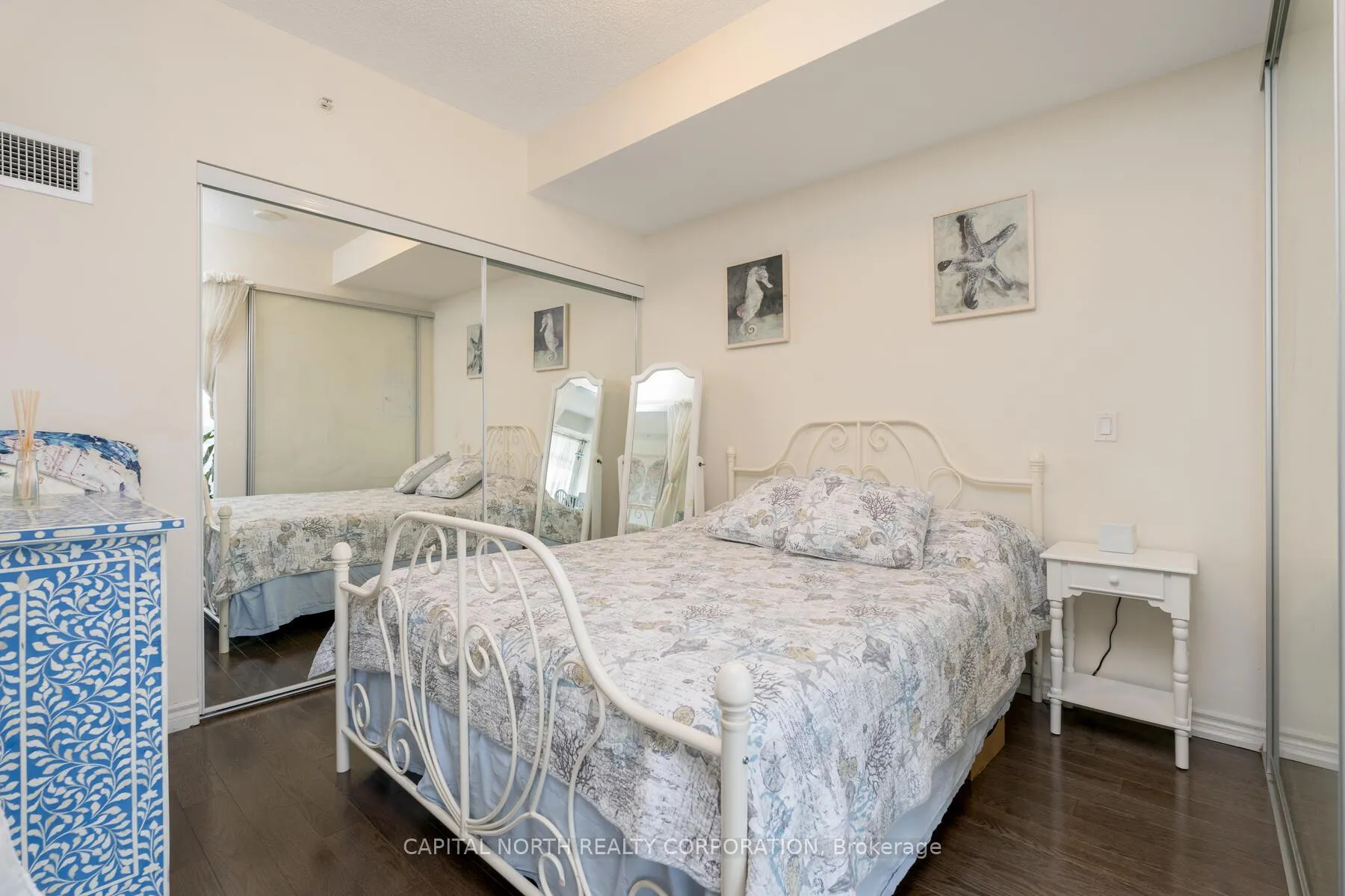 Photo 11 of Unit 416, 23 Glebe Road W, Toronto, Yonge-Eglinton — HOMEH