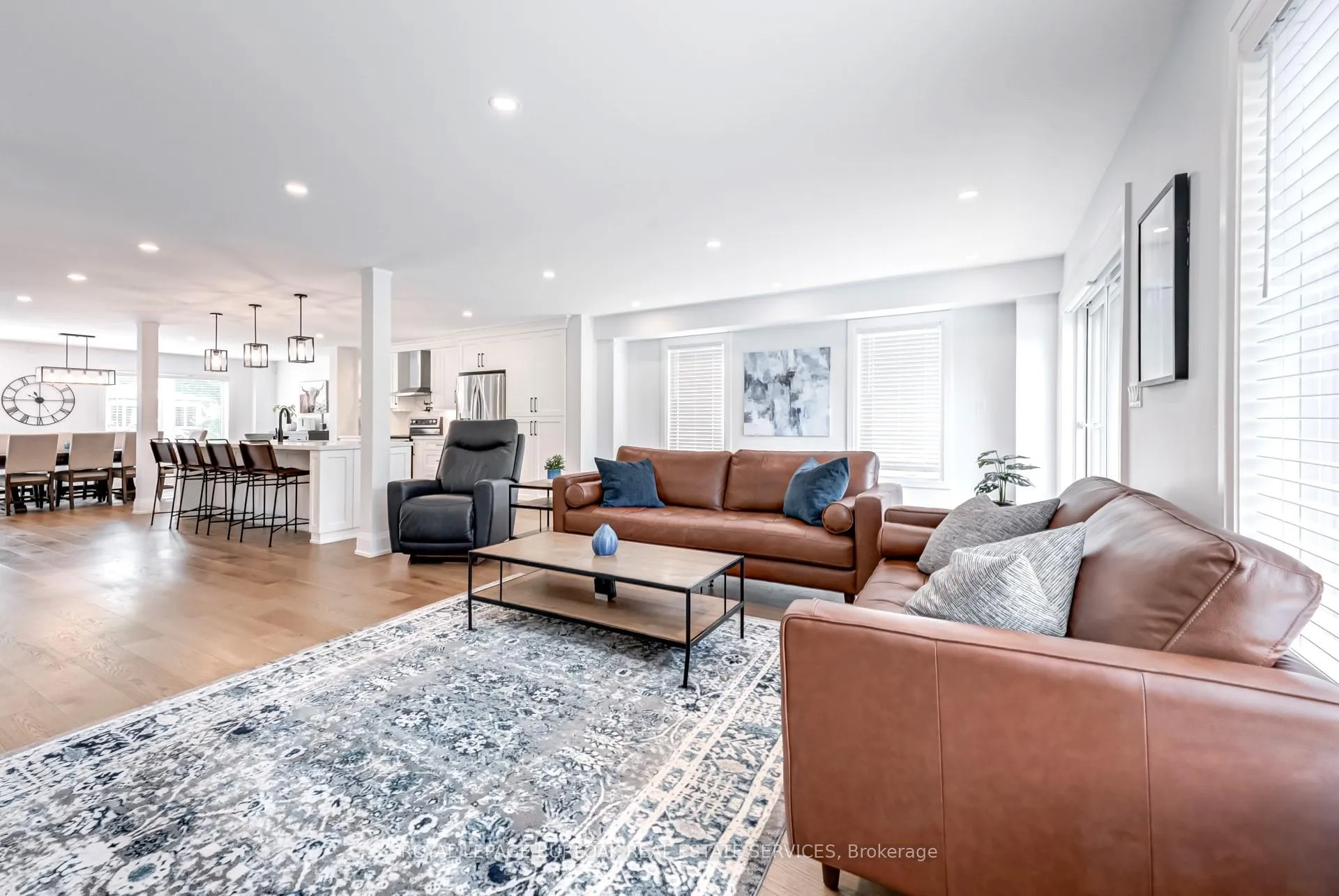 Photo 10 of 5199 Broughton Crescent, Burlington, Appleby — HOMEH