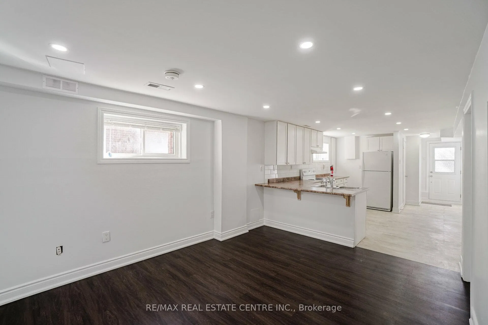 Photo 11 of Unit 2, 32 Mount pleasant Drive, Brampton, Heart Lake East — HOMEH