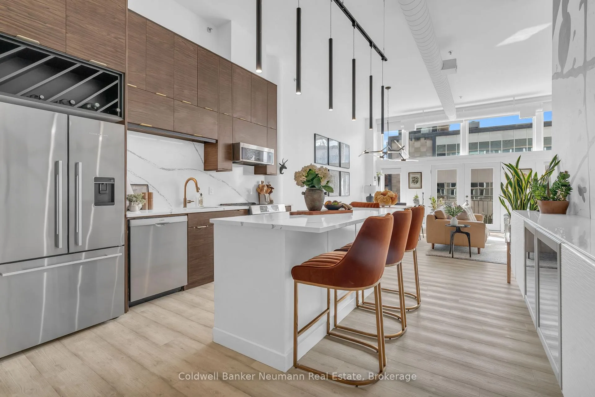 Front of Unit 205, 276 King Street W