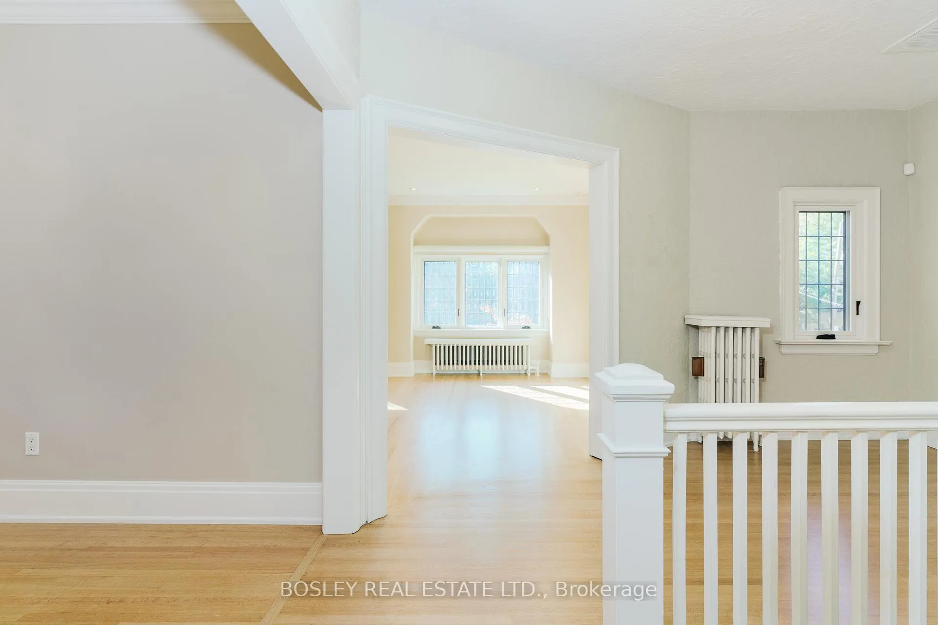 Photo 4 of Unit Upper, 20 Coulson Avenue, Toronto, Forest Hill South — HOMEH