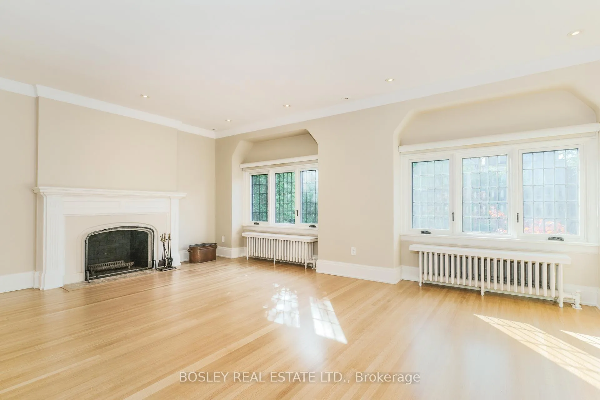 Photo 5 of Unit Upper, 20 Coulson Avenue, Toronto, Forest Hill South — HOMEH