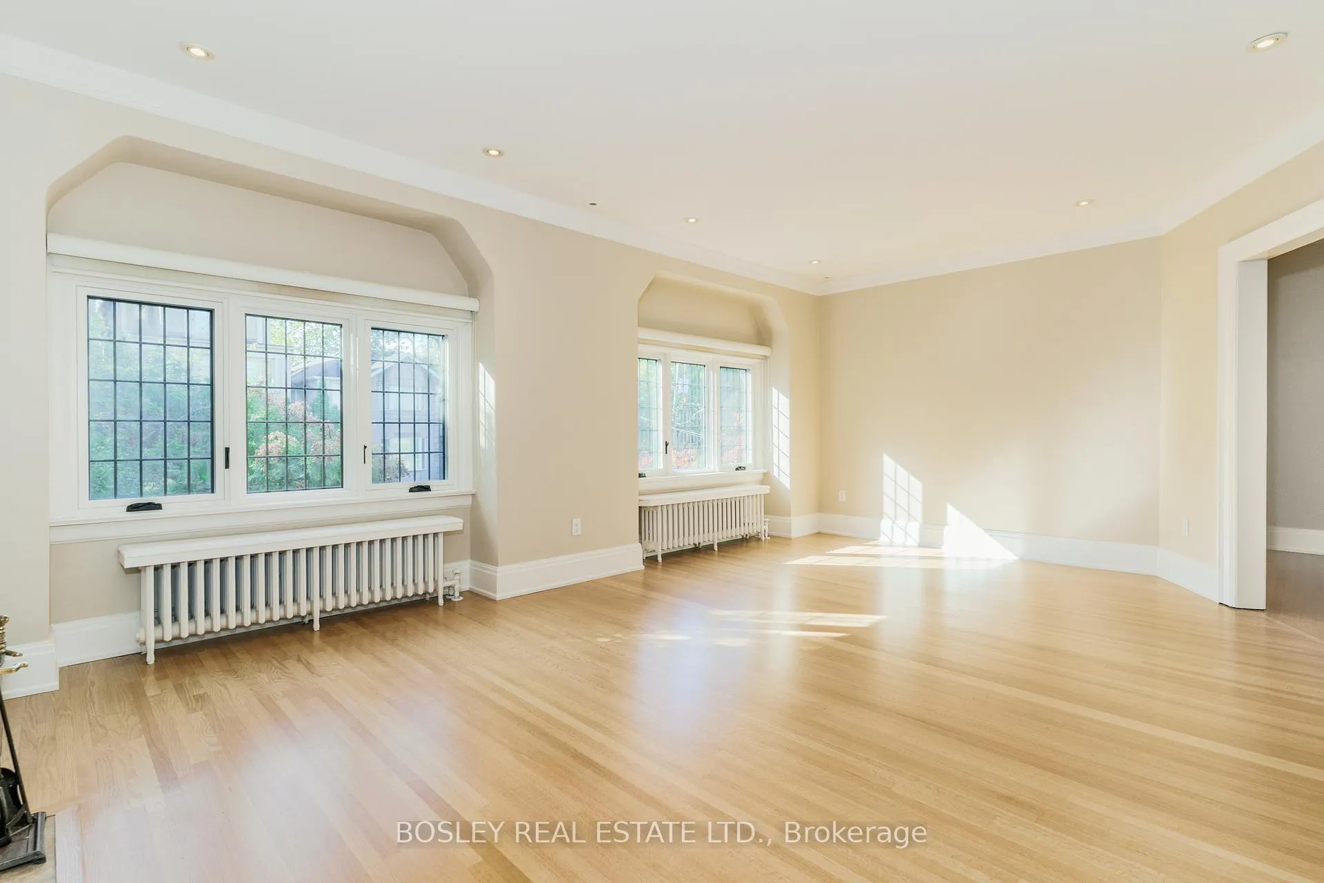 Photo 9 of Unit Upper, 20 Coulson Avenue, Toronto, Forest Hill South — HOMEH