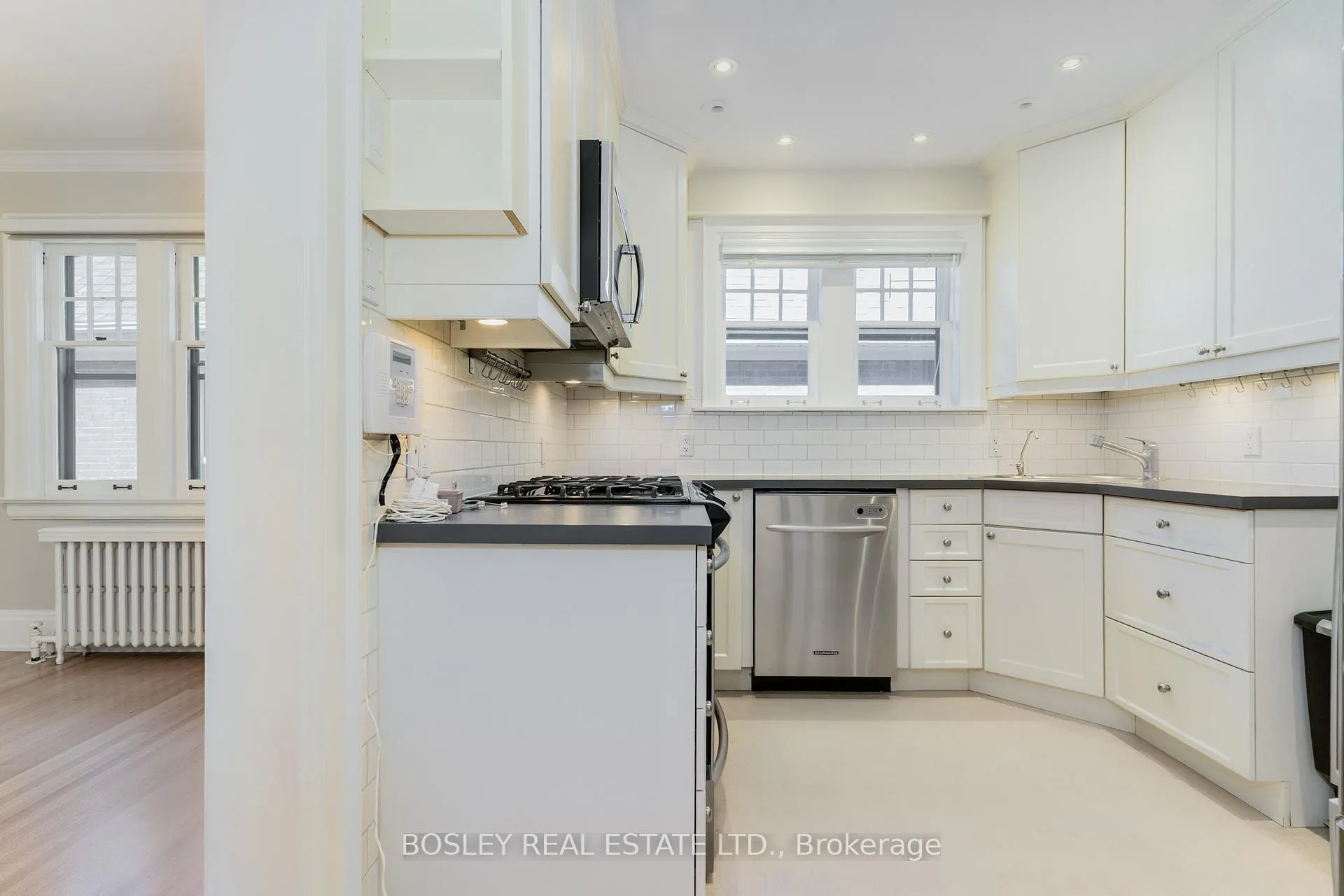 Photo 19 of Unit Upper, 20 Coulson Avenue, Toronto, Forest Hill South — HOMEH