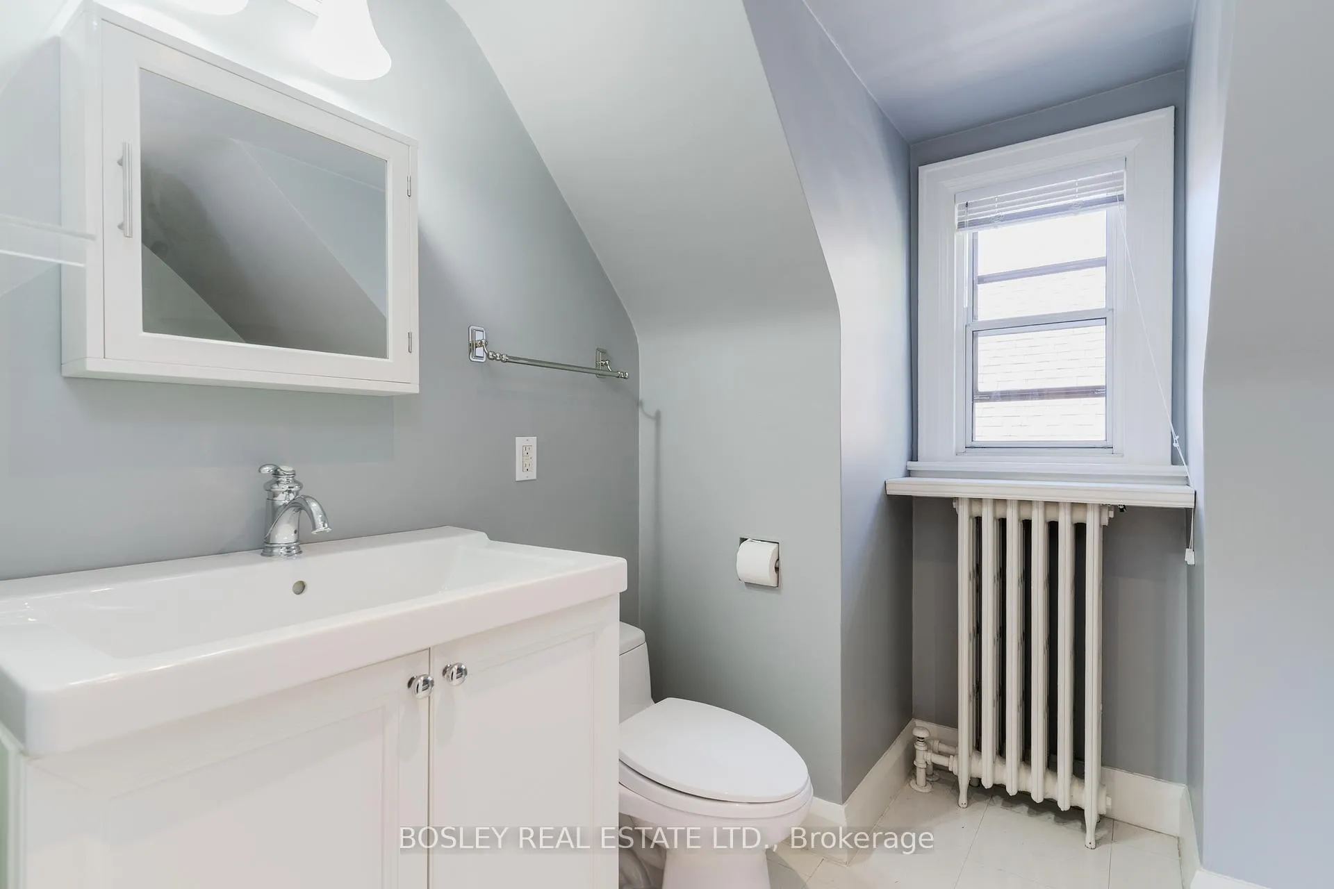 Photo 34 of Unit Upper, 20 Coulson Avenue, Toronto, Forest Hill South — HOMEH