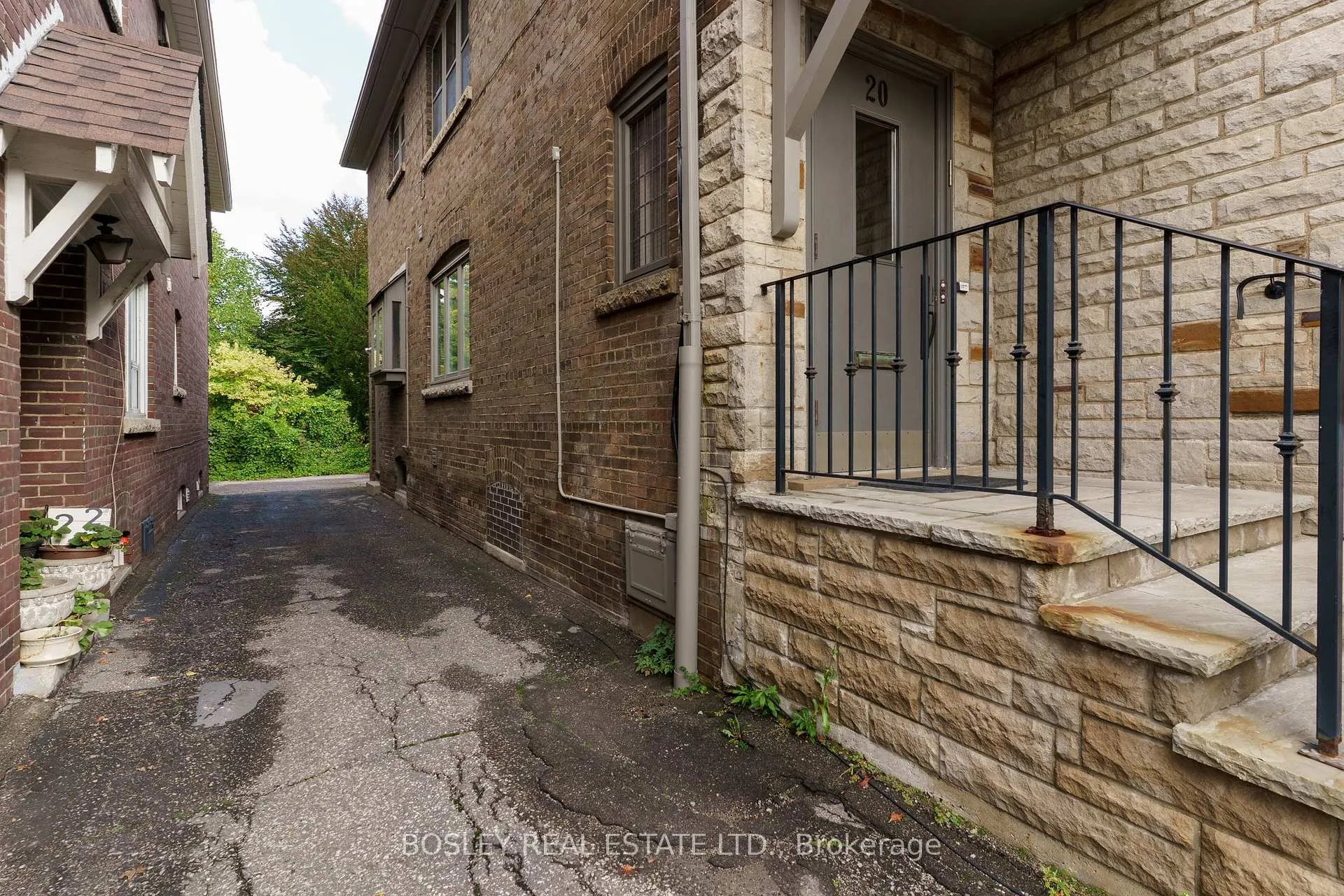 Photo 40 of Unit Upper, 20 Coulson Avenue, Toronto, Forest Hill South — HOMEH