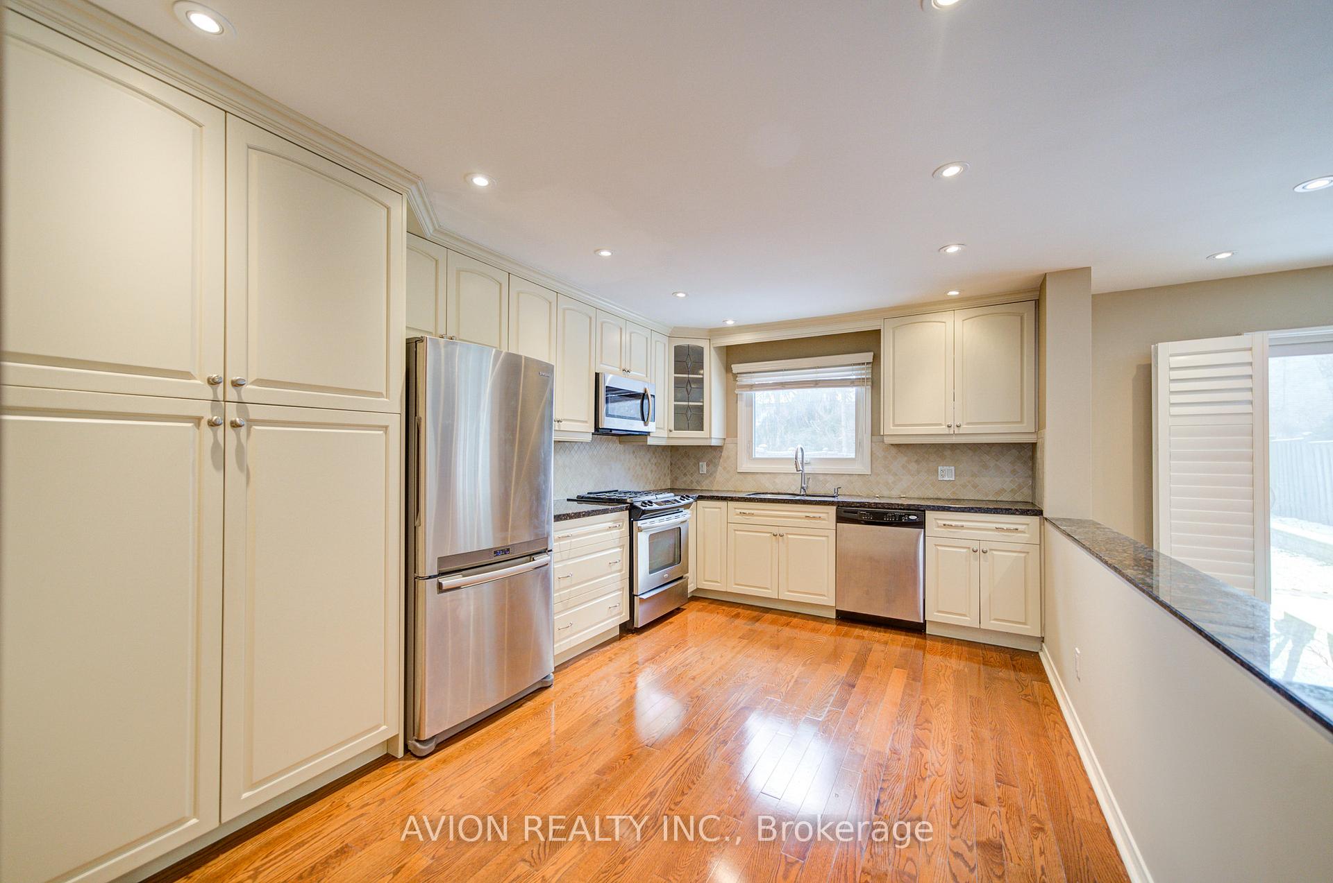Photo 9 of 31 Charnwood Place, Markham, Aileen-Willowbrook — HOMEH