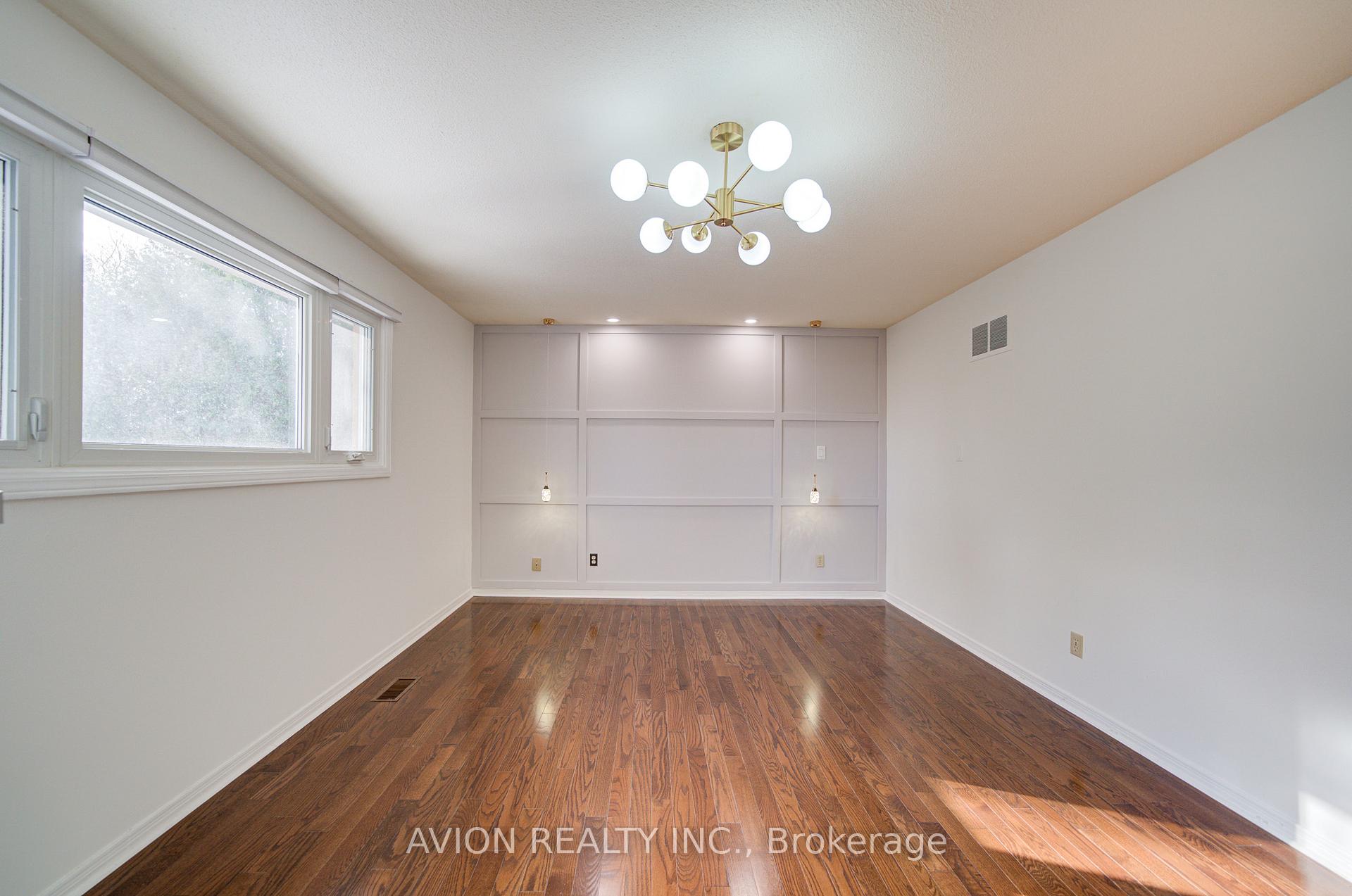 Photo 19 of 31 Charnwood Place, Markham, Aileen-Willowbrook — HOMEH