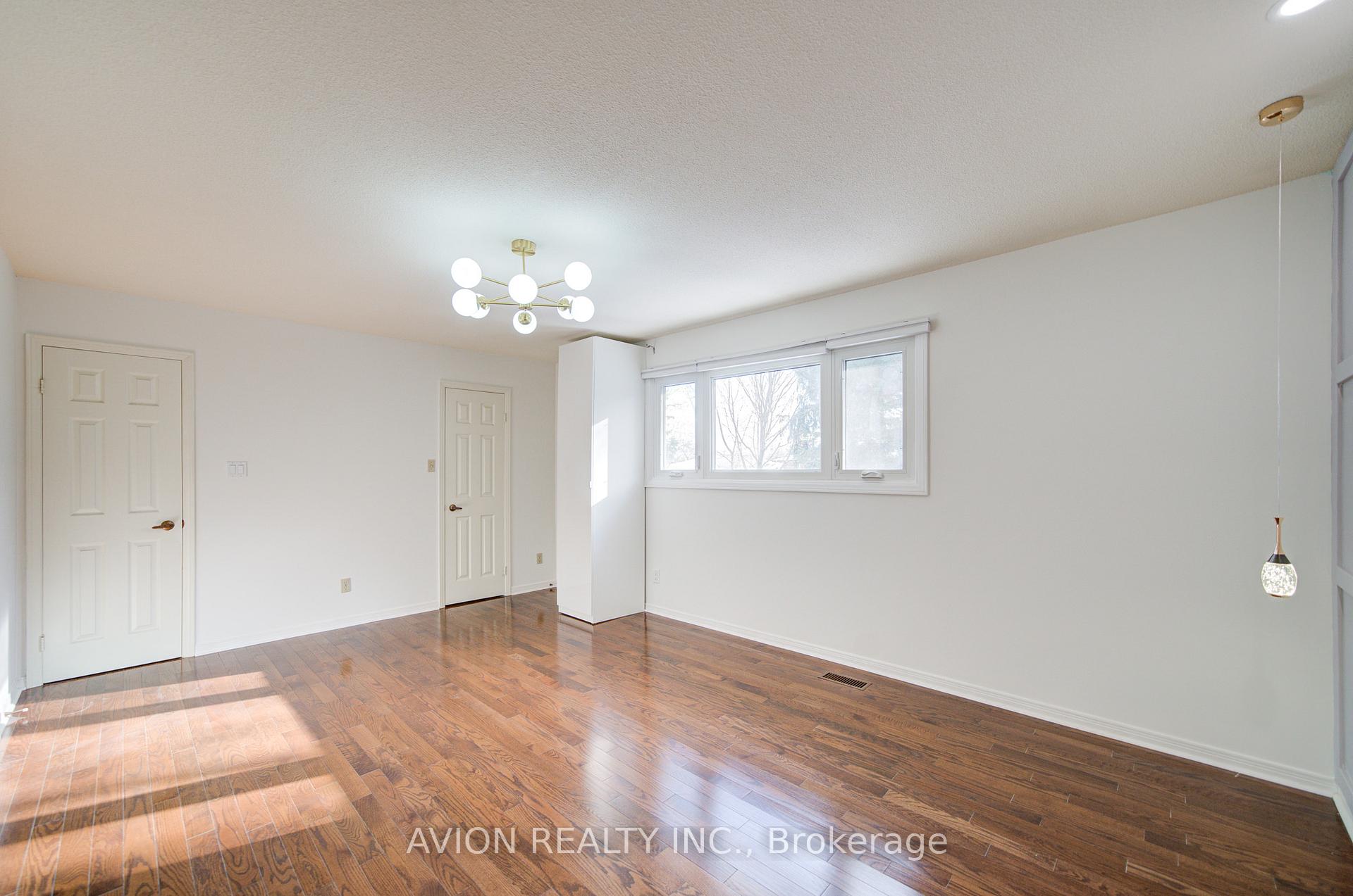 Photo 20 of 31 Charnwood Place, Markham, Aileen-Willowbrook — HOMEH