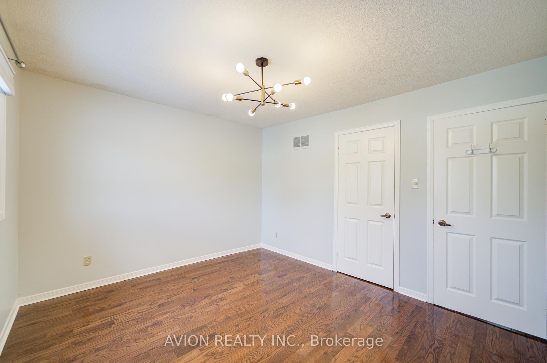 Photo 25 of 31 Charnwood Place, Markham, Aileen-Willowbrook — HOMEH