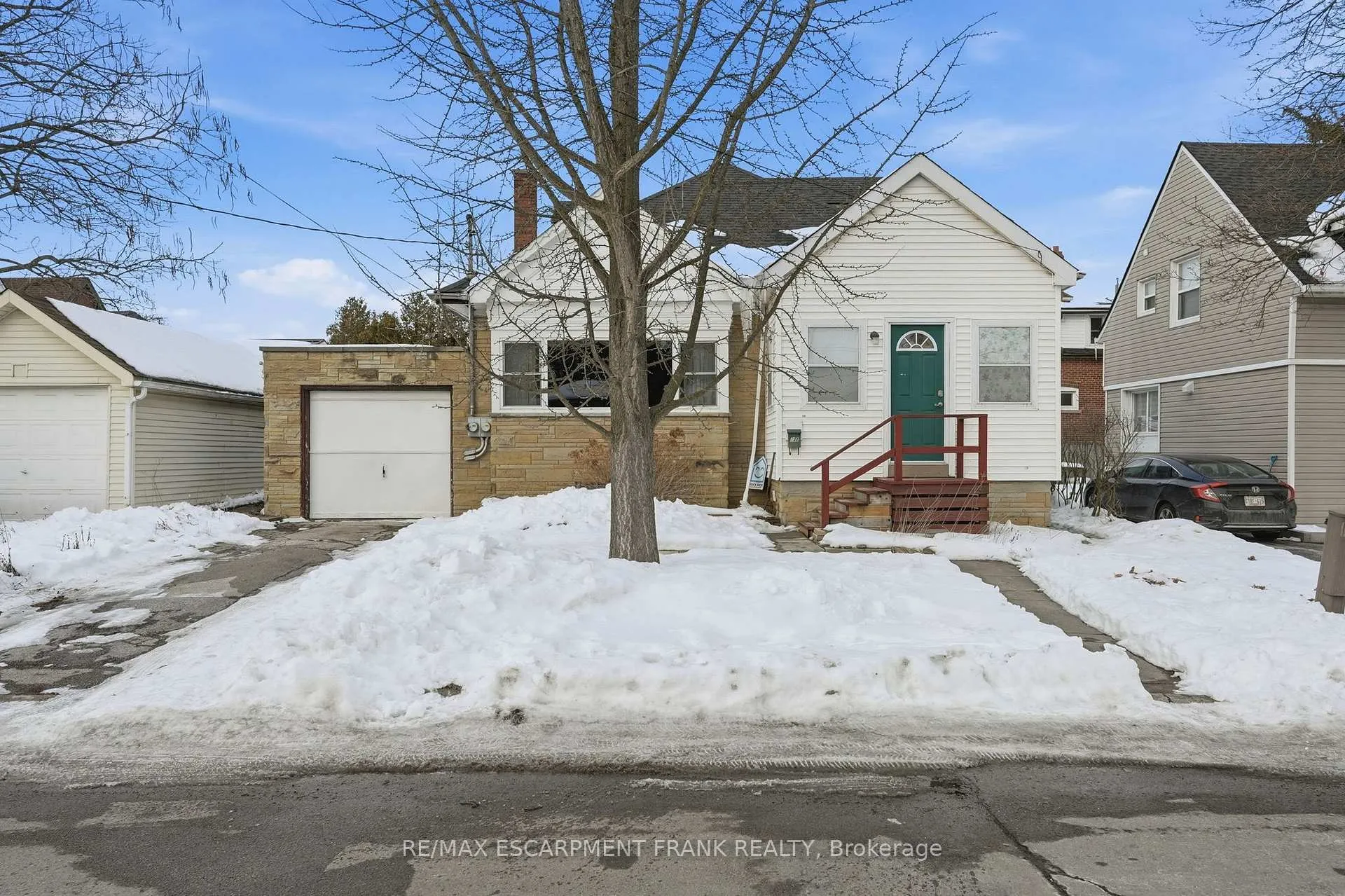 Front of 196 Glen Road