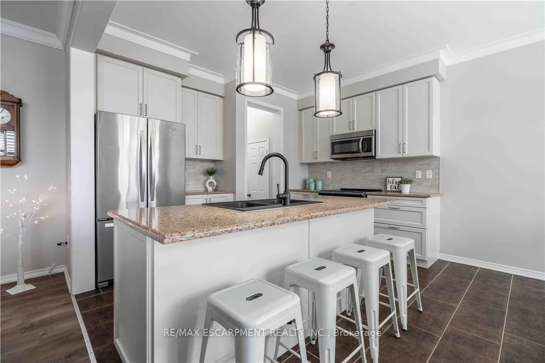 Photo 9 of 115 Larry Crescent, Haldimand — HOMEH