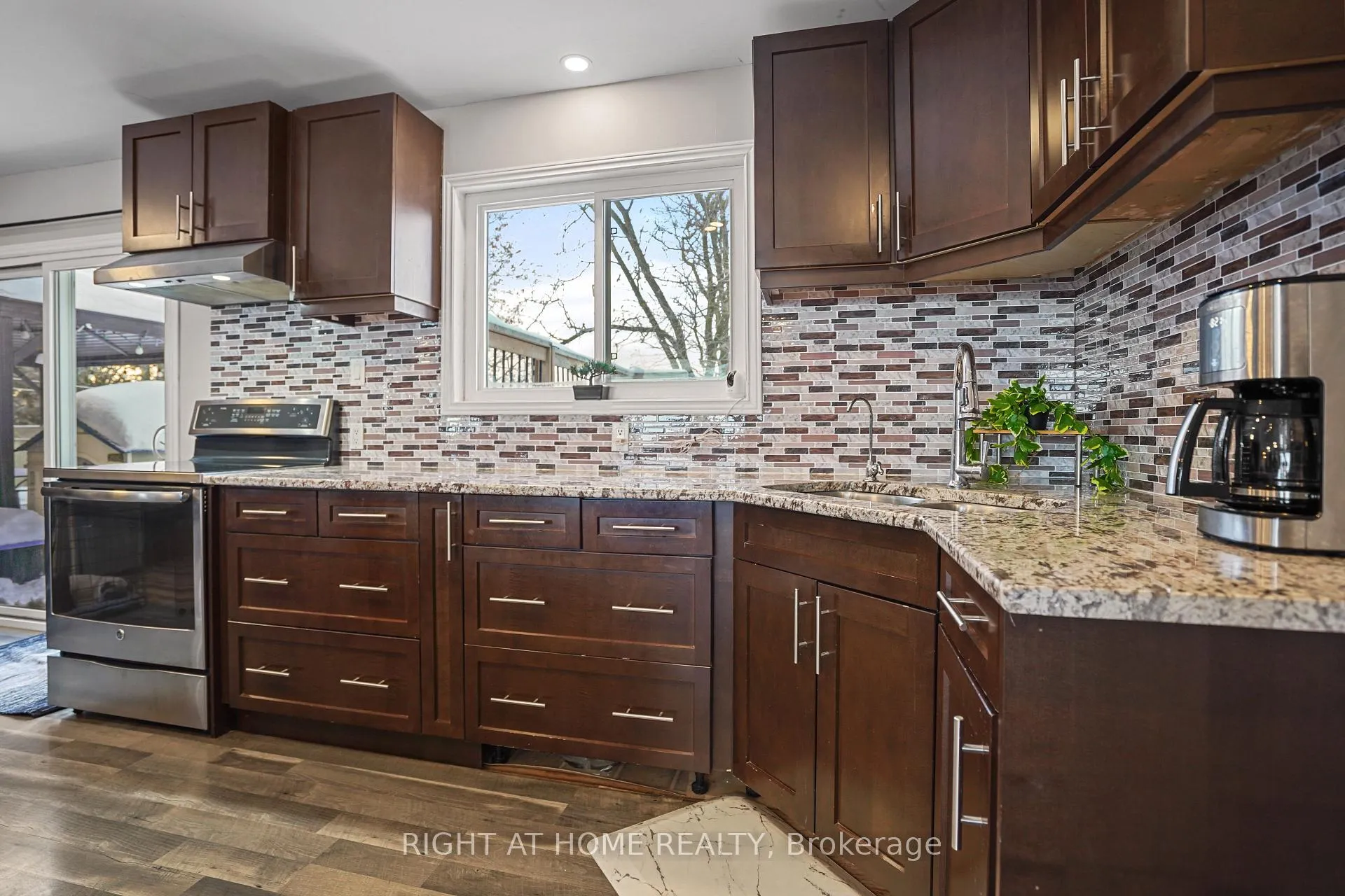 Photo 7 of 4021 Line 56 E, Perth East, Ellice — HOMEH