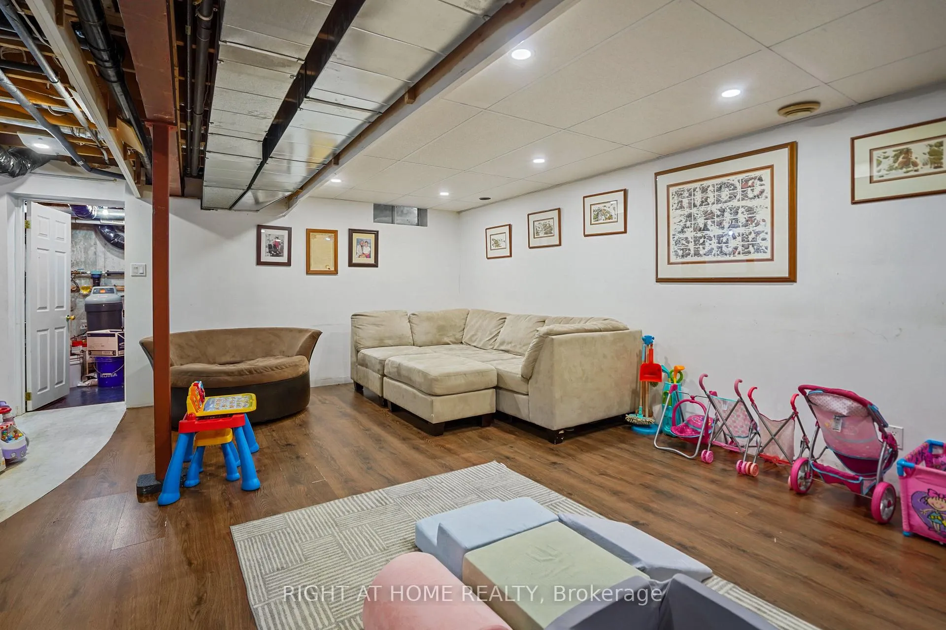 Photo 19 of 4021 Line 56 E, Perth East, Ellice — HOMEH