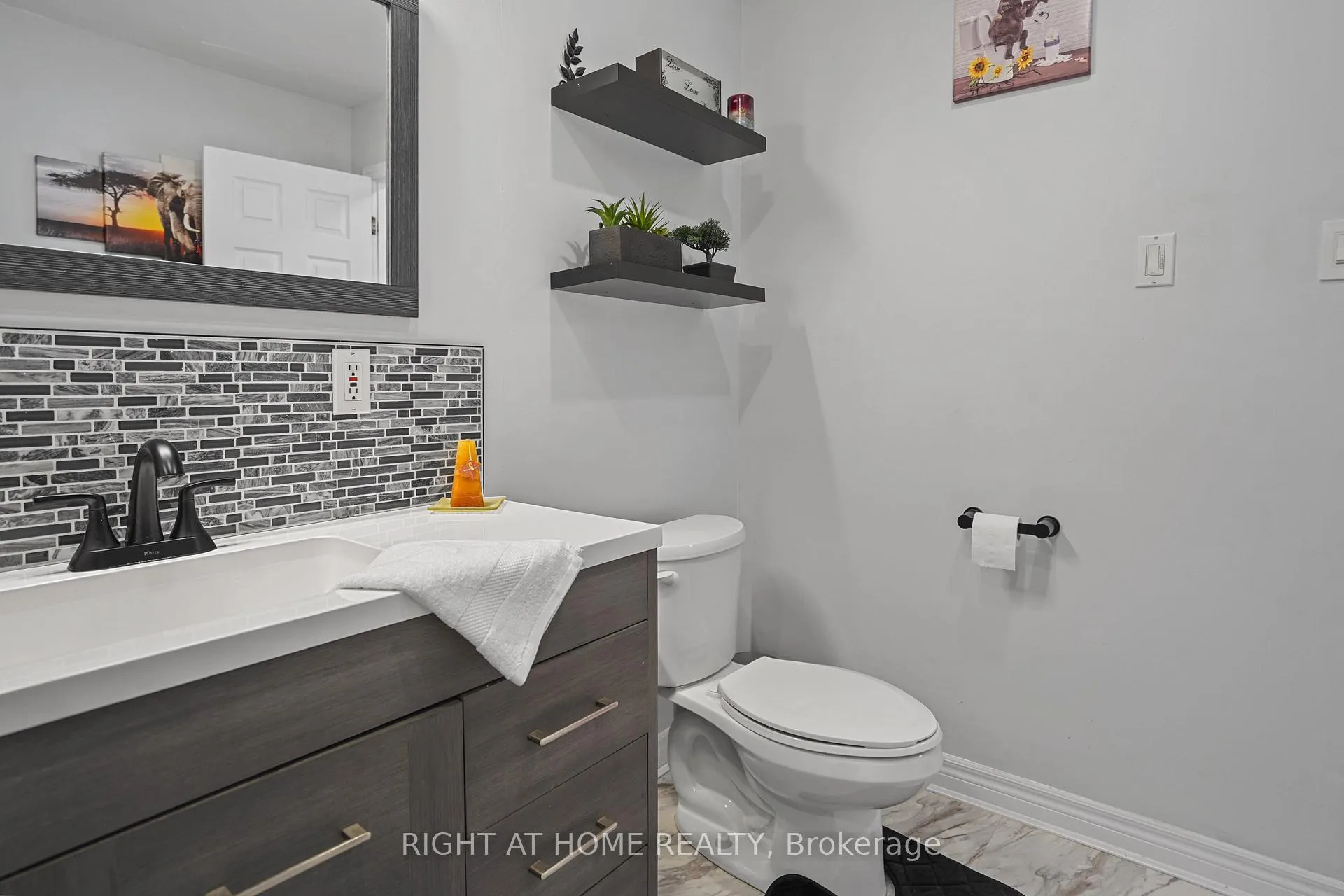 Photo 26 of 4021 Line 56 E, Perth East, Ellice — HOMEH