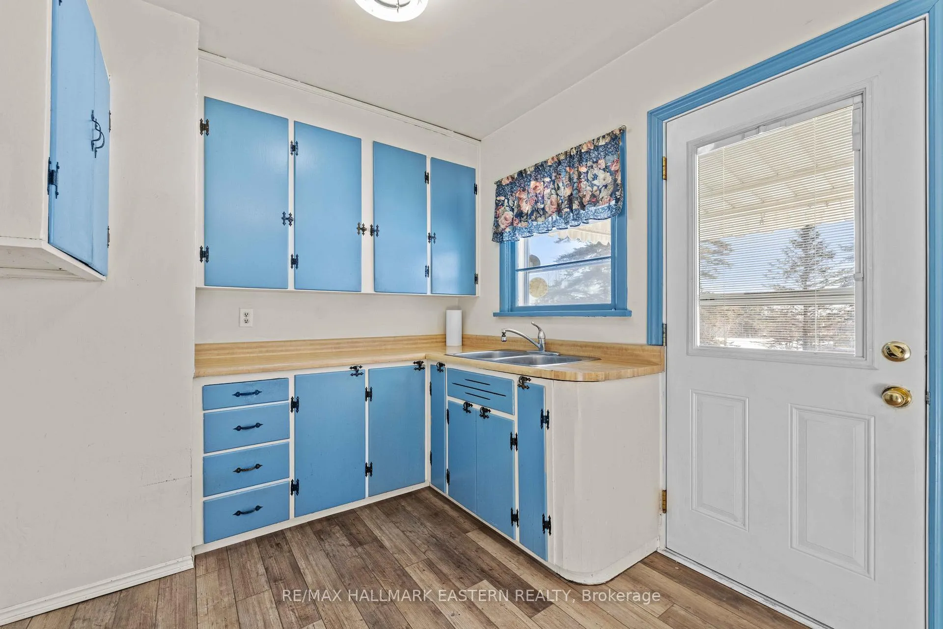 Photo 6 of 2145 Preston Road, Cavan Monaghan, Cavan-Monaghan — HOMEH